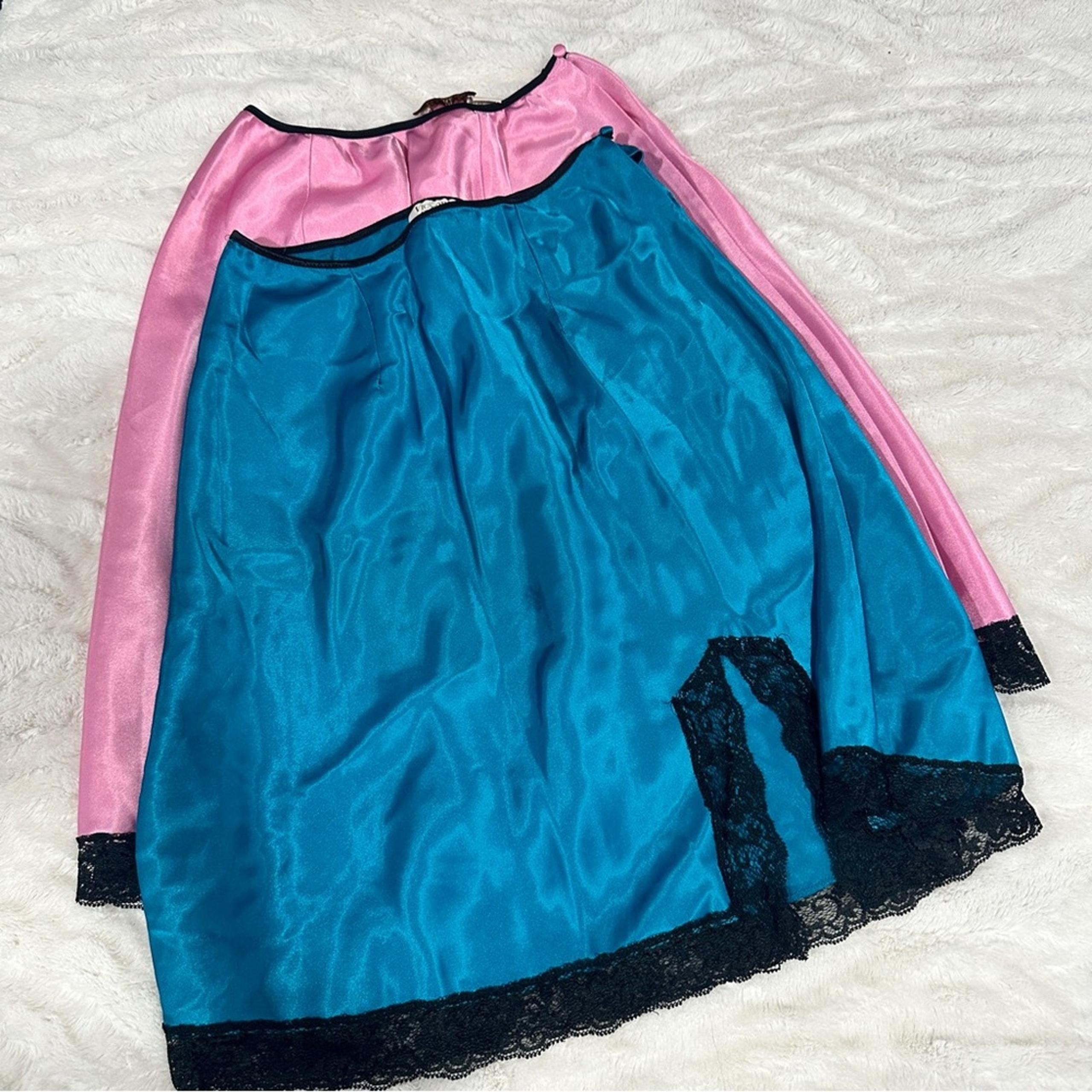 Victoria’s Secret Size M Pink Blue Vintage Lace Trim Slip Skirt Set of 2 Pin Up