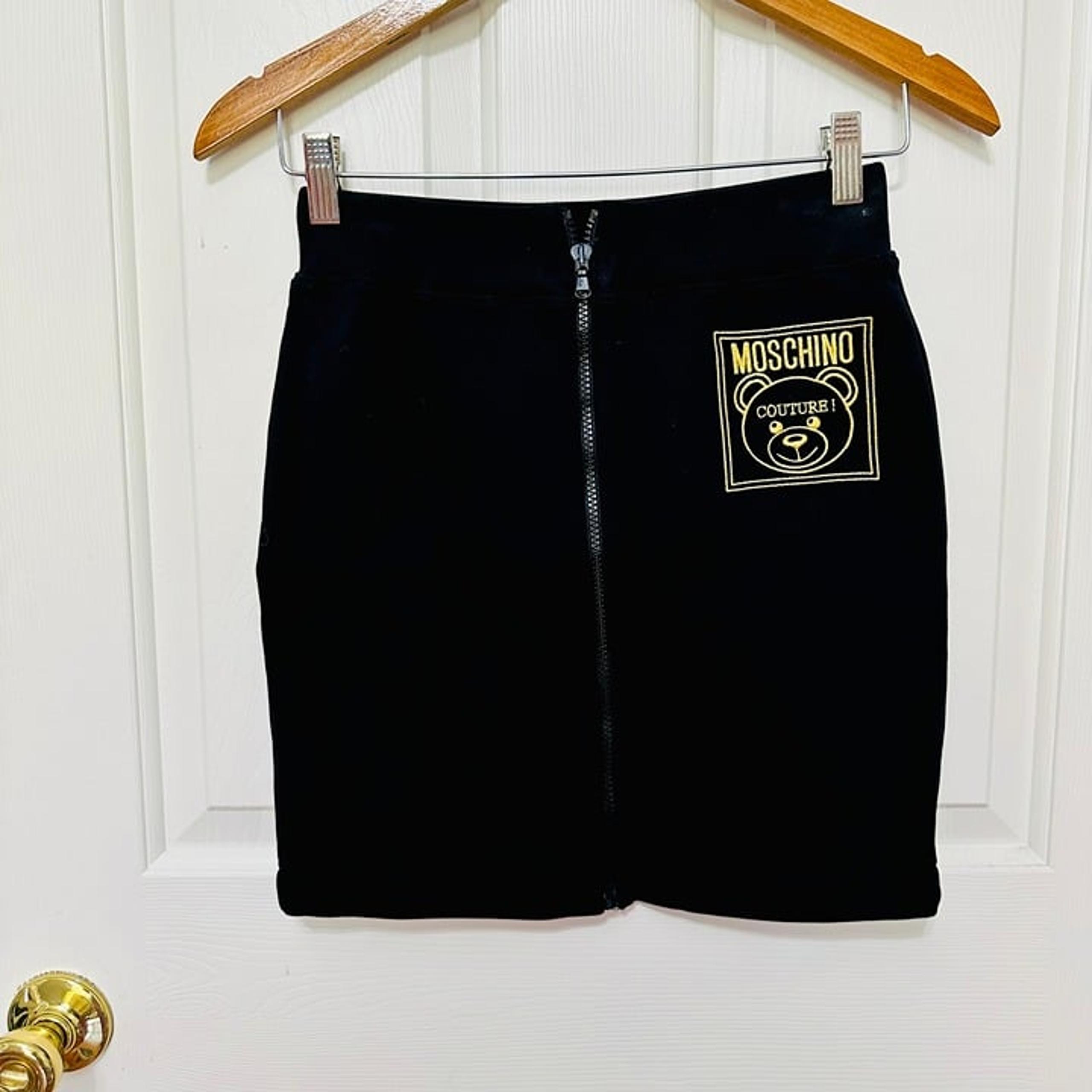 MOSCHINO COUTURE EMBROIDERED SIGNATURE BEAR LOGO MINI PENCIL SKIRT BLACK 4 $275