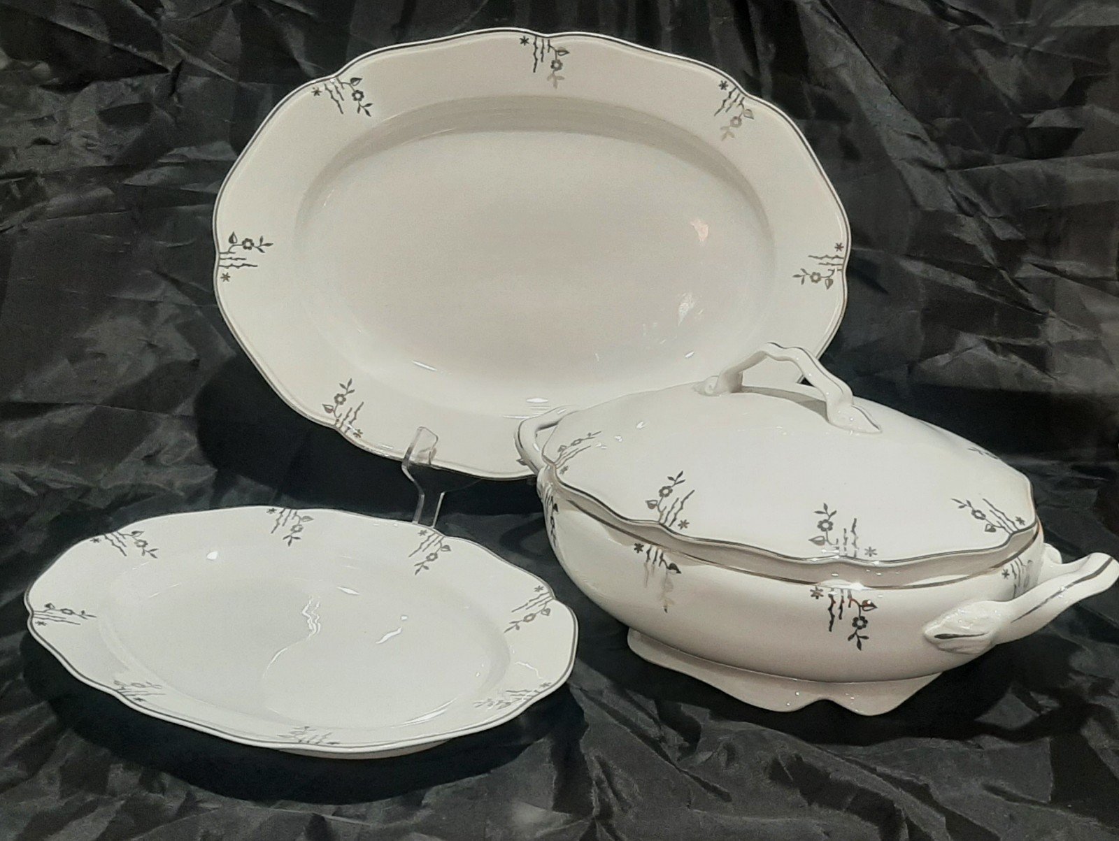 1918-1945 set schlaggenwald porcelain Czechoslovakia tureen art deco set