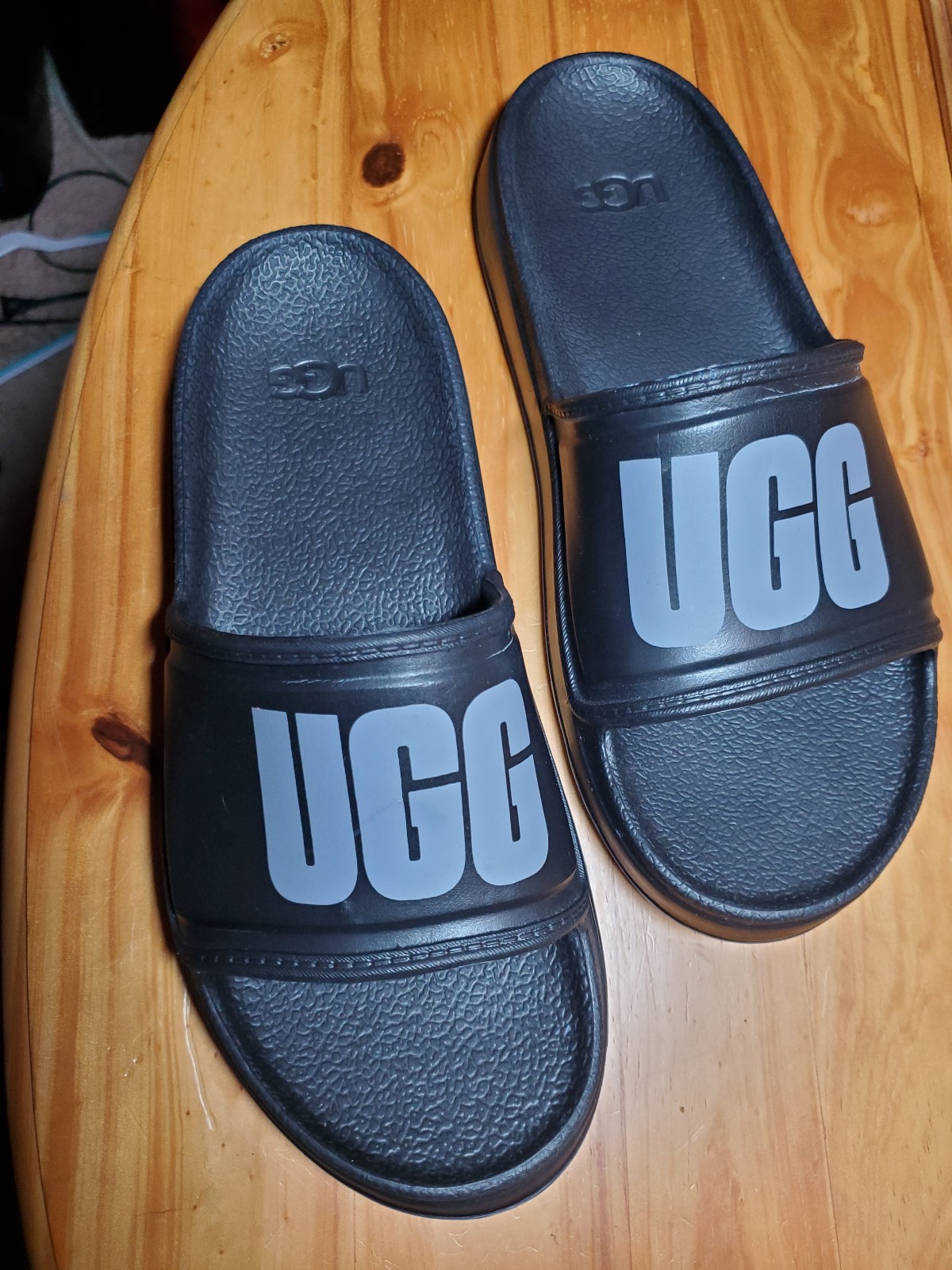 Ugg slides