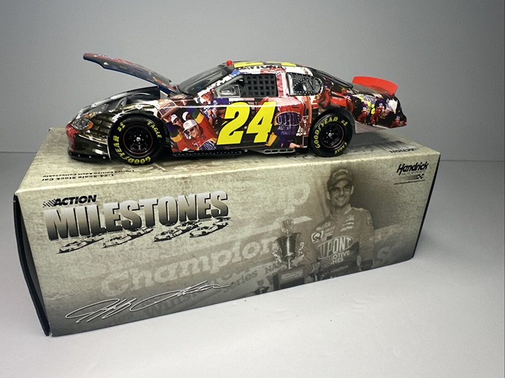 2005 Jeff Gordon Monte Carlo Action Milestones 1:24 Stock Car New