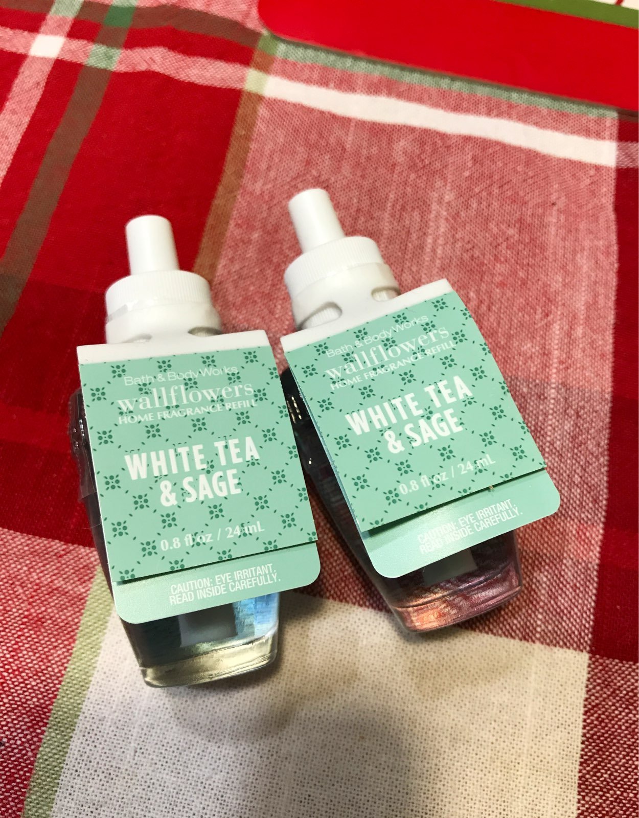 Bath and Body Works Wallflower White tea & Sage