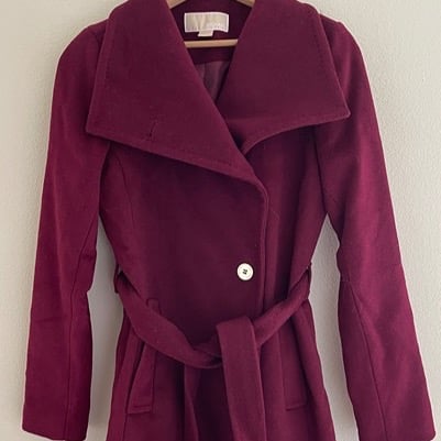 MICHAEL KORS Fuchsia Colored Knee Length Wool Coat is New with Tags! Size XS