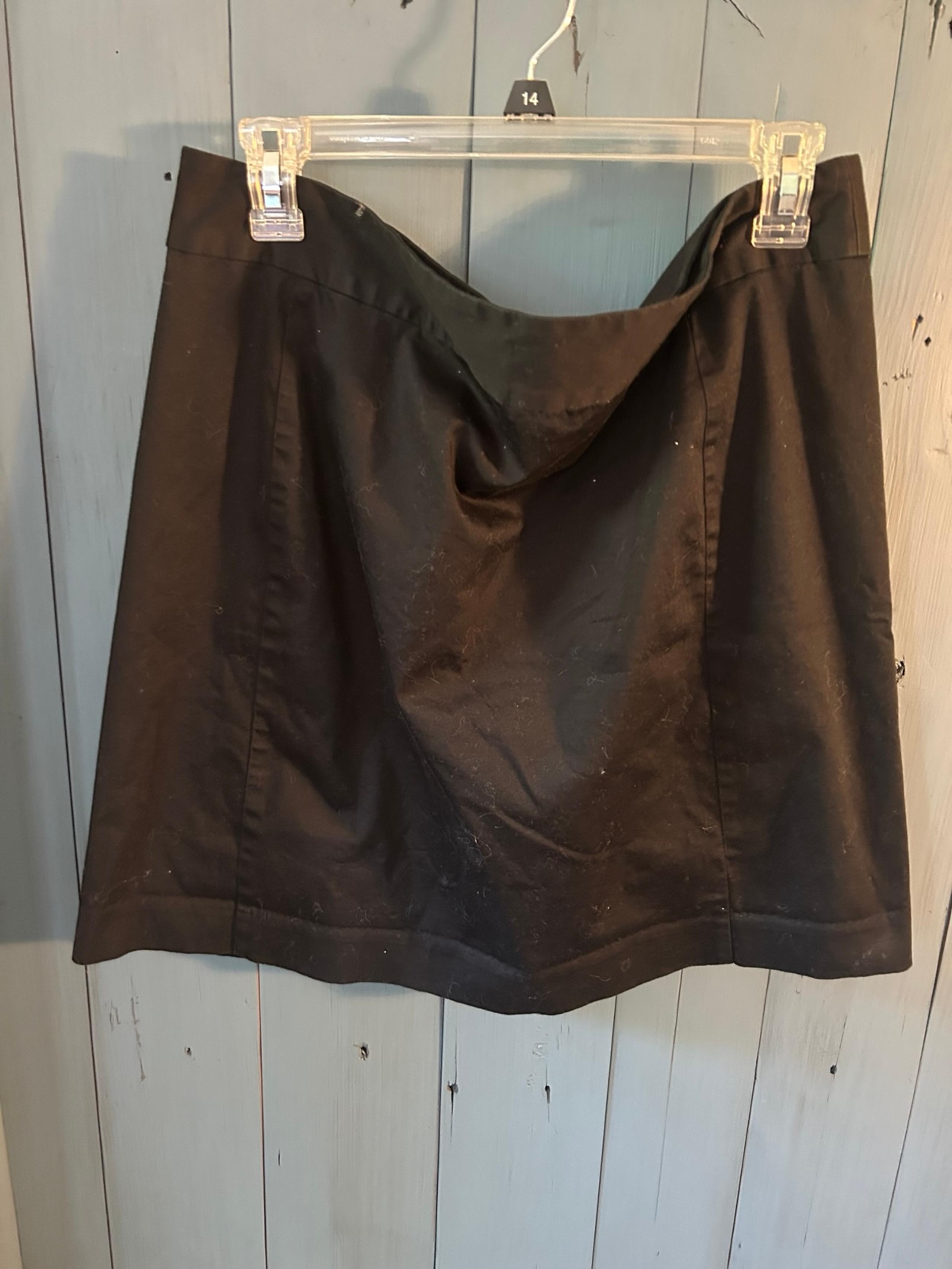 Banana Republic Classic Black A-Line Skirt | Women’s Size 14