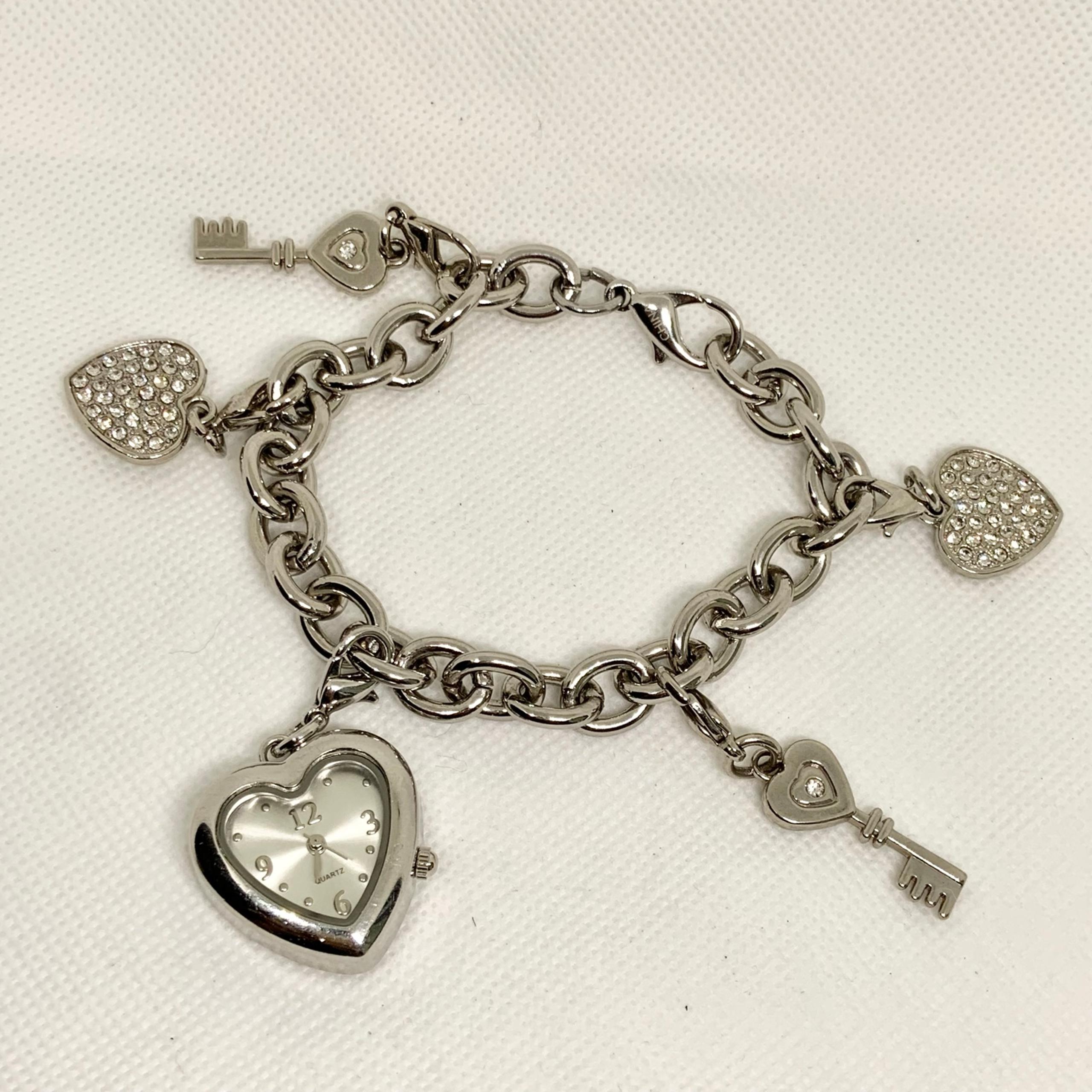 Geneva women Heart shaped Watch silver tone hearts keys Charm chain running