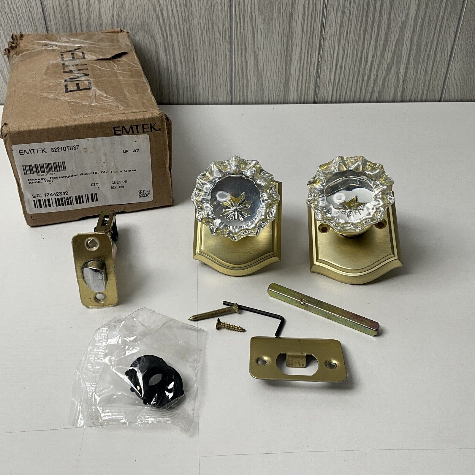 Emtek Rectangular Rosette Old Town Glass Privacy Set Clear Knob Brass/Gold 82210