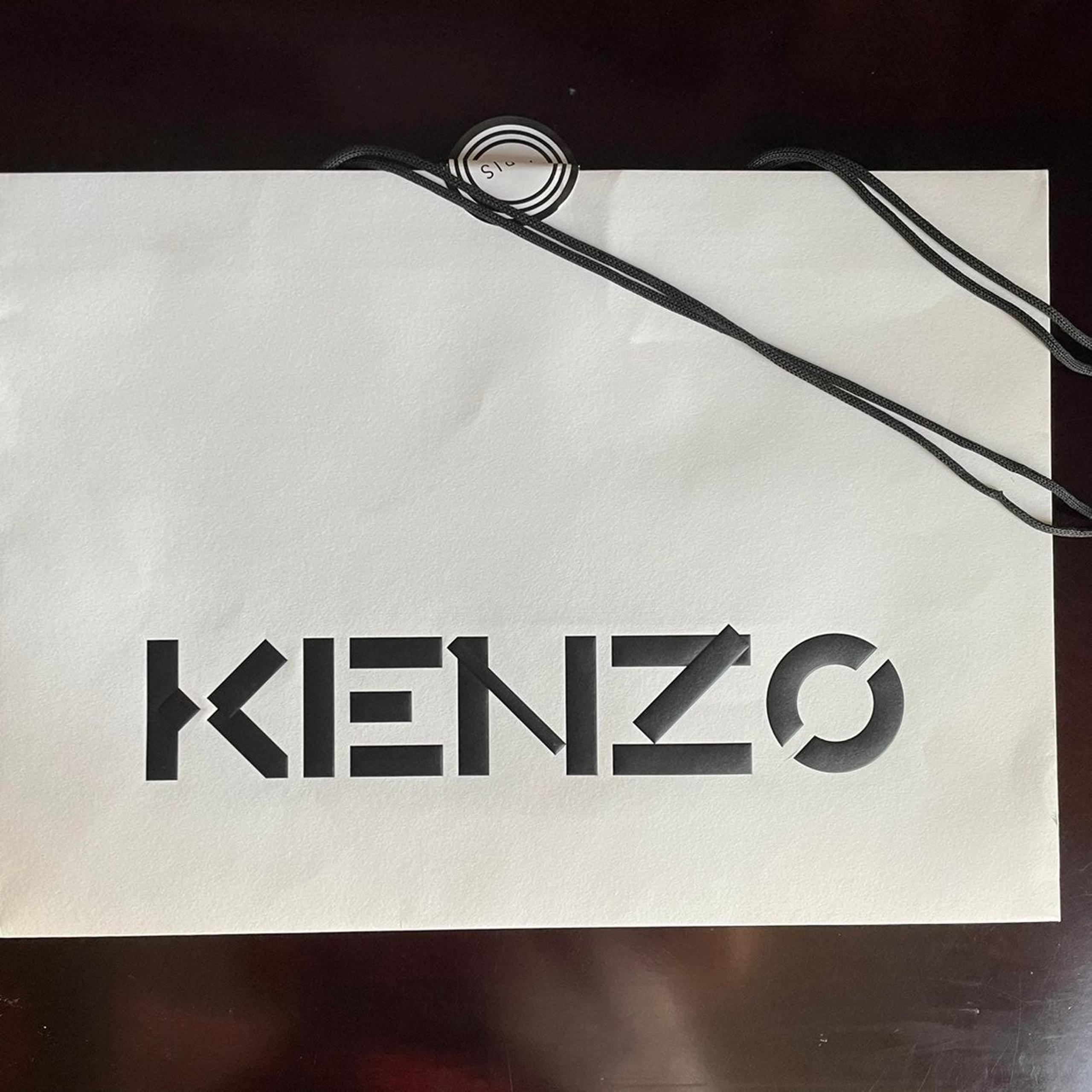 KENZO LARGE WHITE PAPER SHOPPING BAG - 100% AUTHENTIC from KENZO PARIS BOUTIQUE