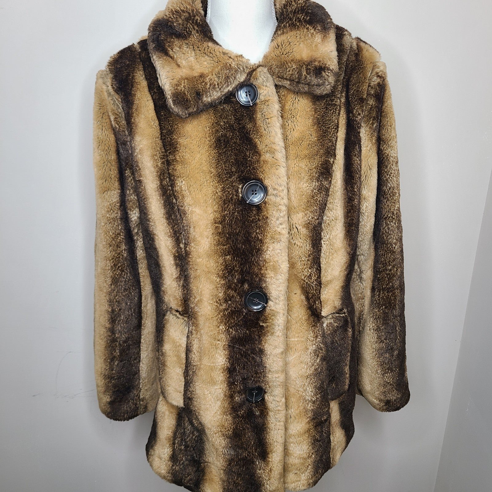 ANTHROPOLOGIE Mac & Jac Faux Fur Button Up Coat Brown and Tan Size X-Large