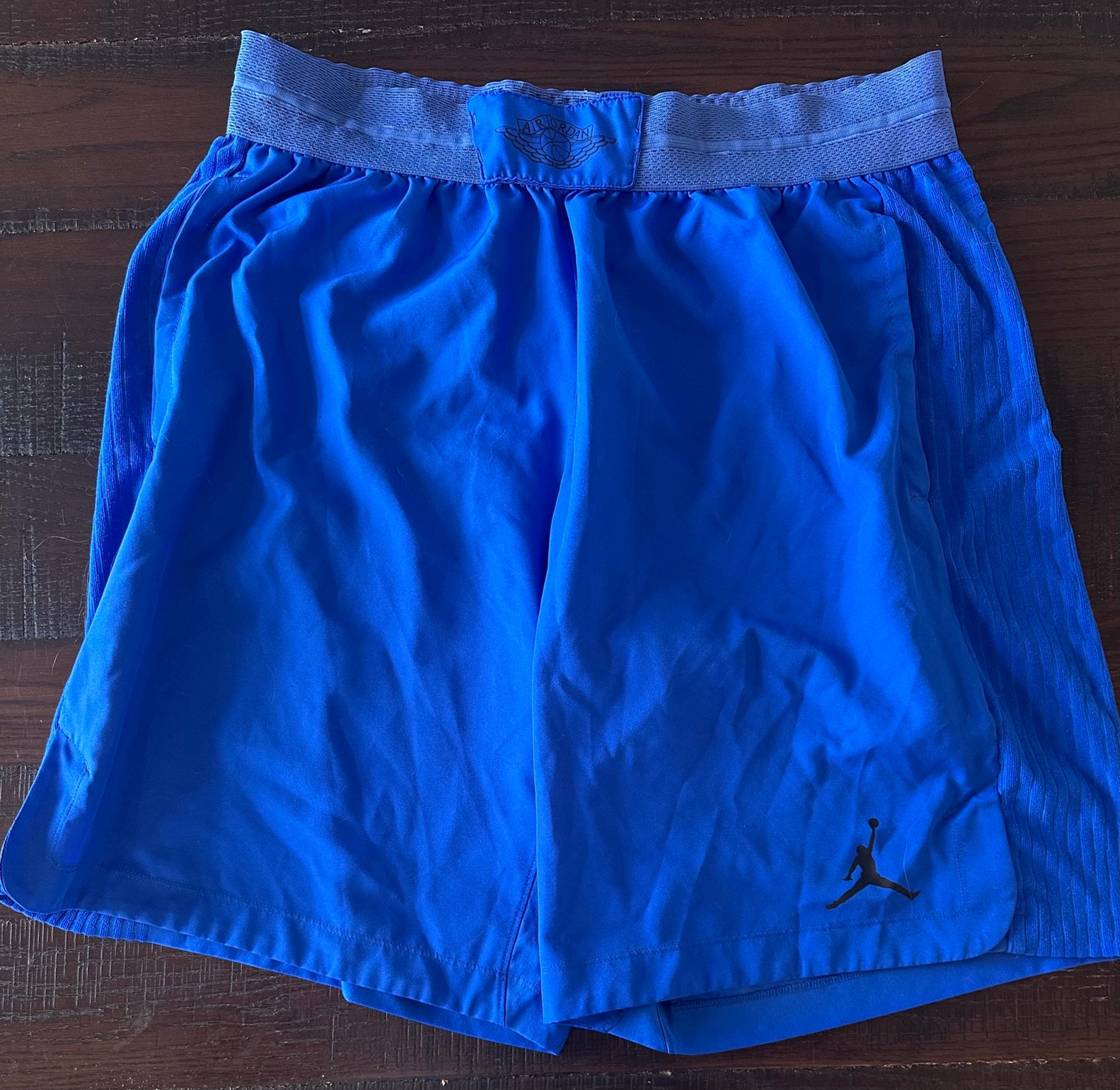 Nike Air Jordan Ultimate Flight Basketball Men Shorts Blue Size XL