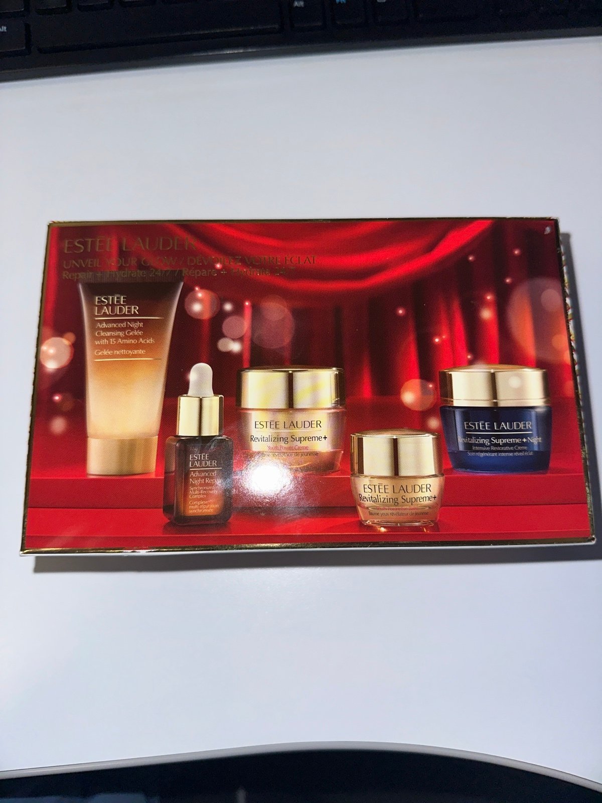 Estee Lauder 5-Pc Unveil Your Glow Skin Care Starter Set 149 Value.