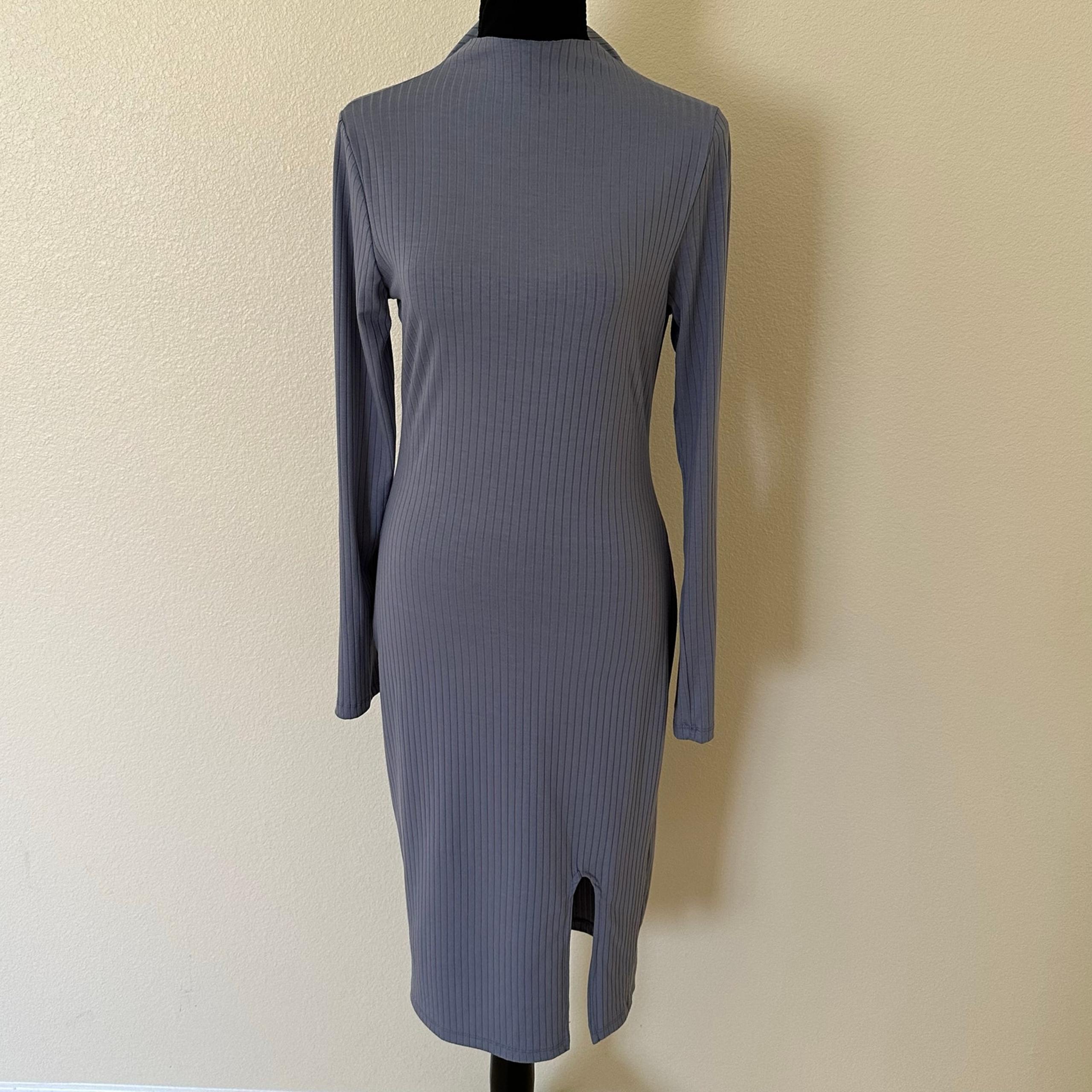 Fashion Nova Women’s Long Sleeves Ribbed High Neck Blue Midi Dress Size L NWT
