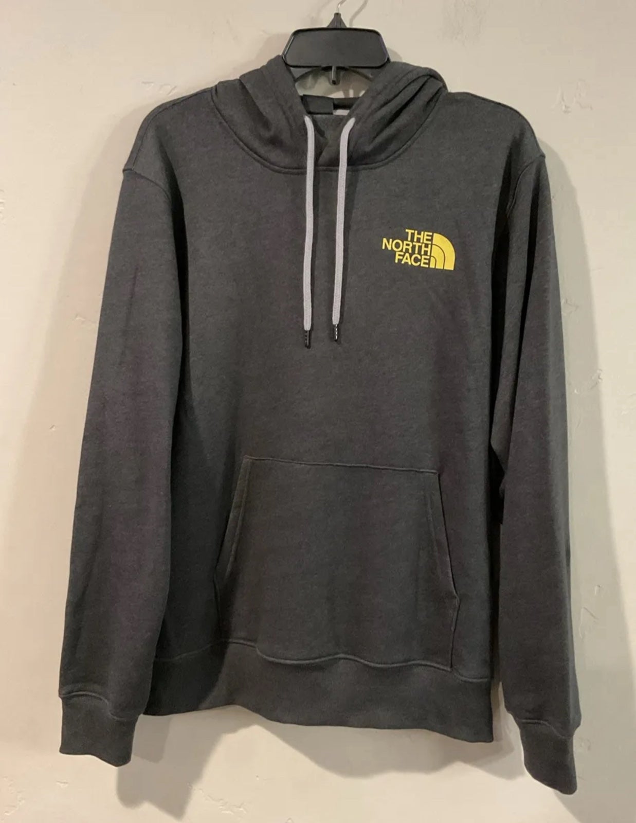 THE NORTH FACE MENS PULLOVER GRAPHIC HOODIE SWEATSHIR DARK GRAY/YELLOW SZ M NWT