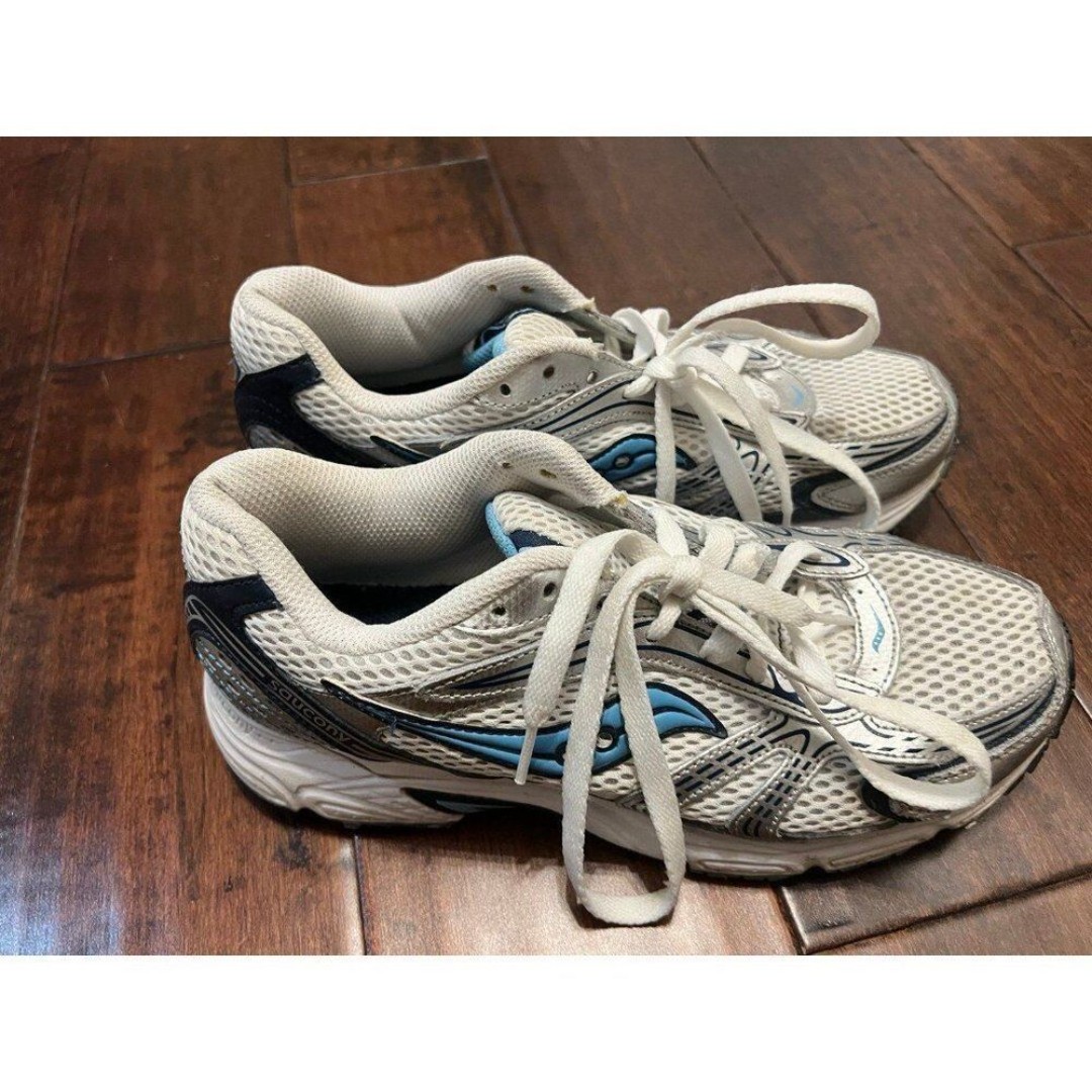Saucony Women’s Sneakers, athletic tennis running exercise shoes- size 8.5