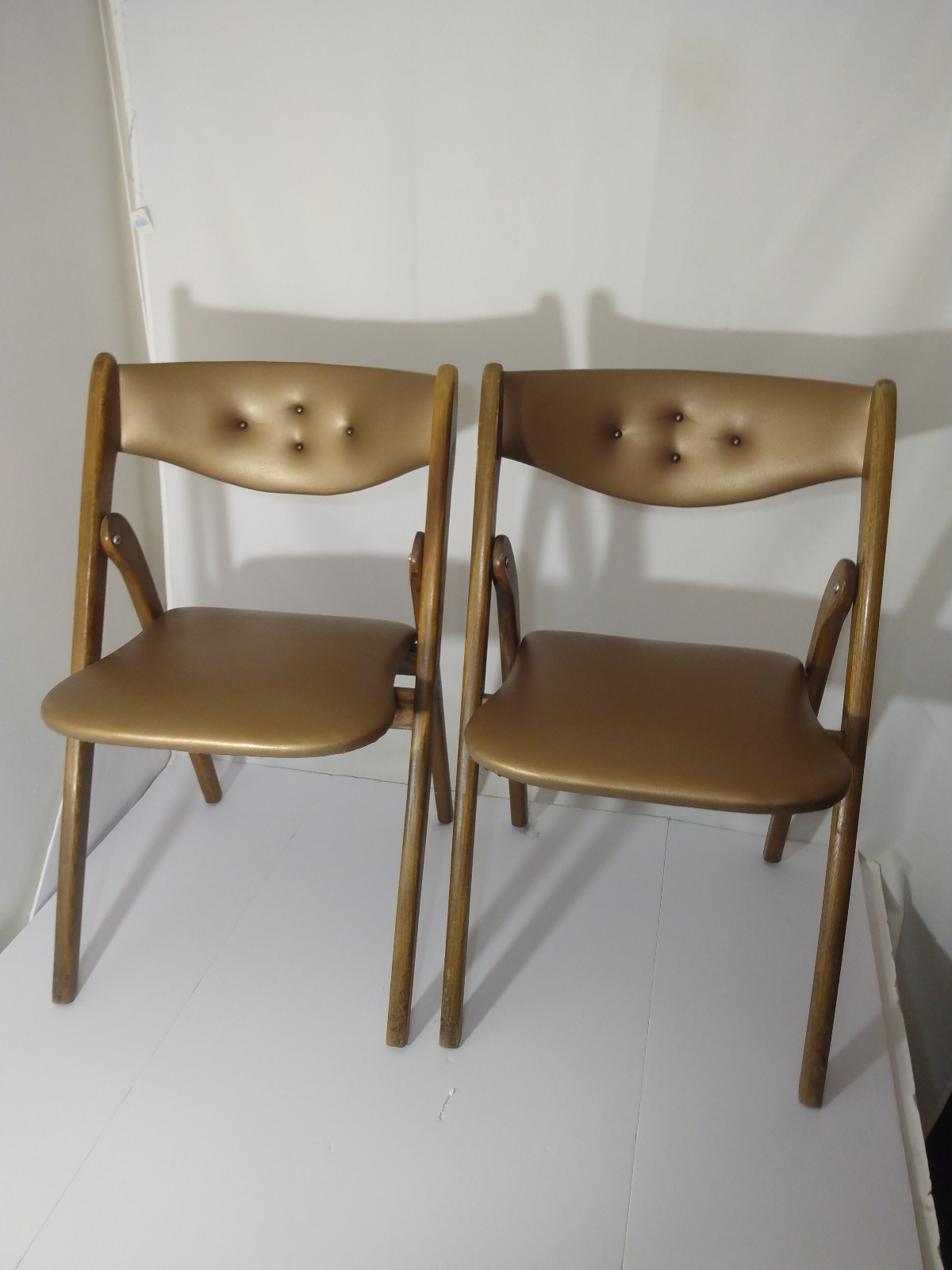 Lot 2 Vintage MCM Coronet Wonderfold Wooden Norquist Folding Chairs Style 220