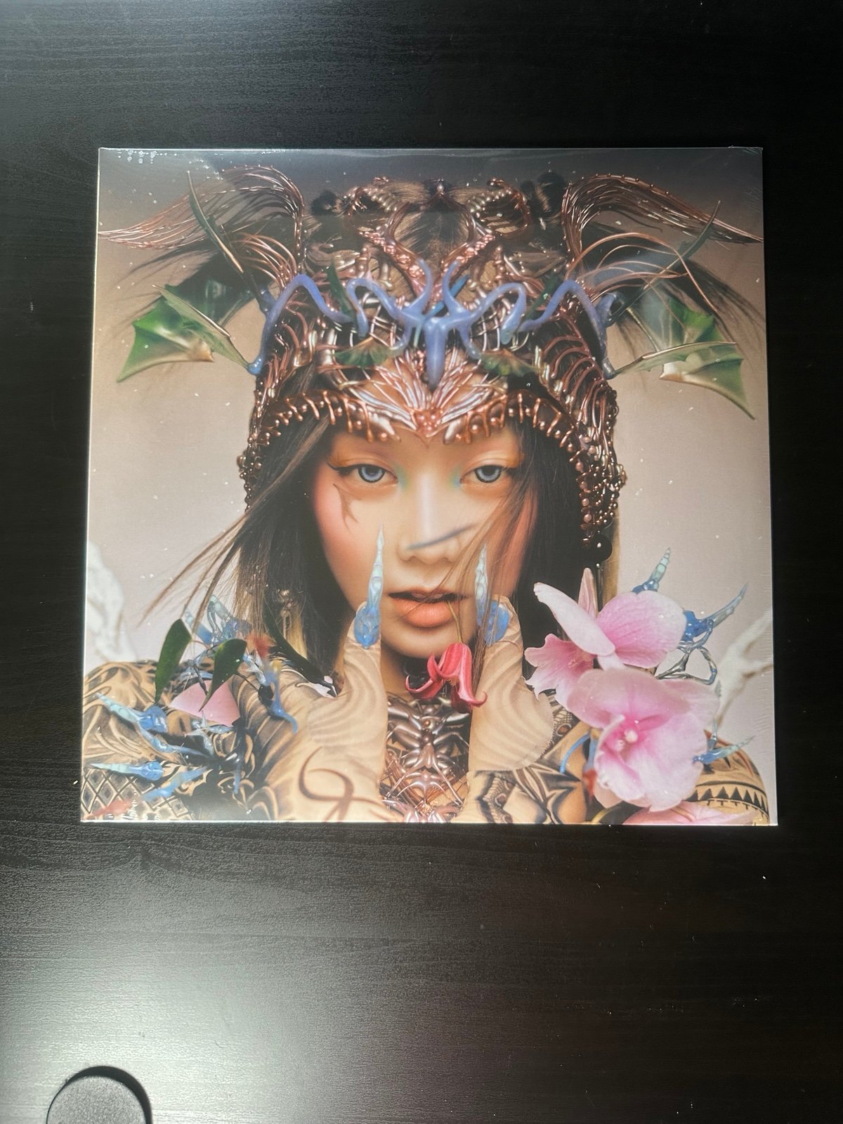 XG AWE VINYL US限定 THE FIRST HOWL EDITION AWE - XG ver. - (The first HOWL Edition) – XG OFFICIAL US SHOP