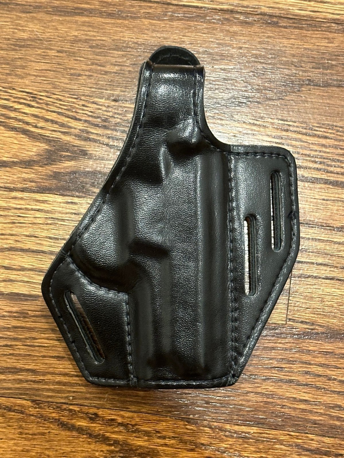 Safariland OWB Leather Holster RH - 328-20