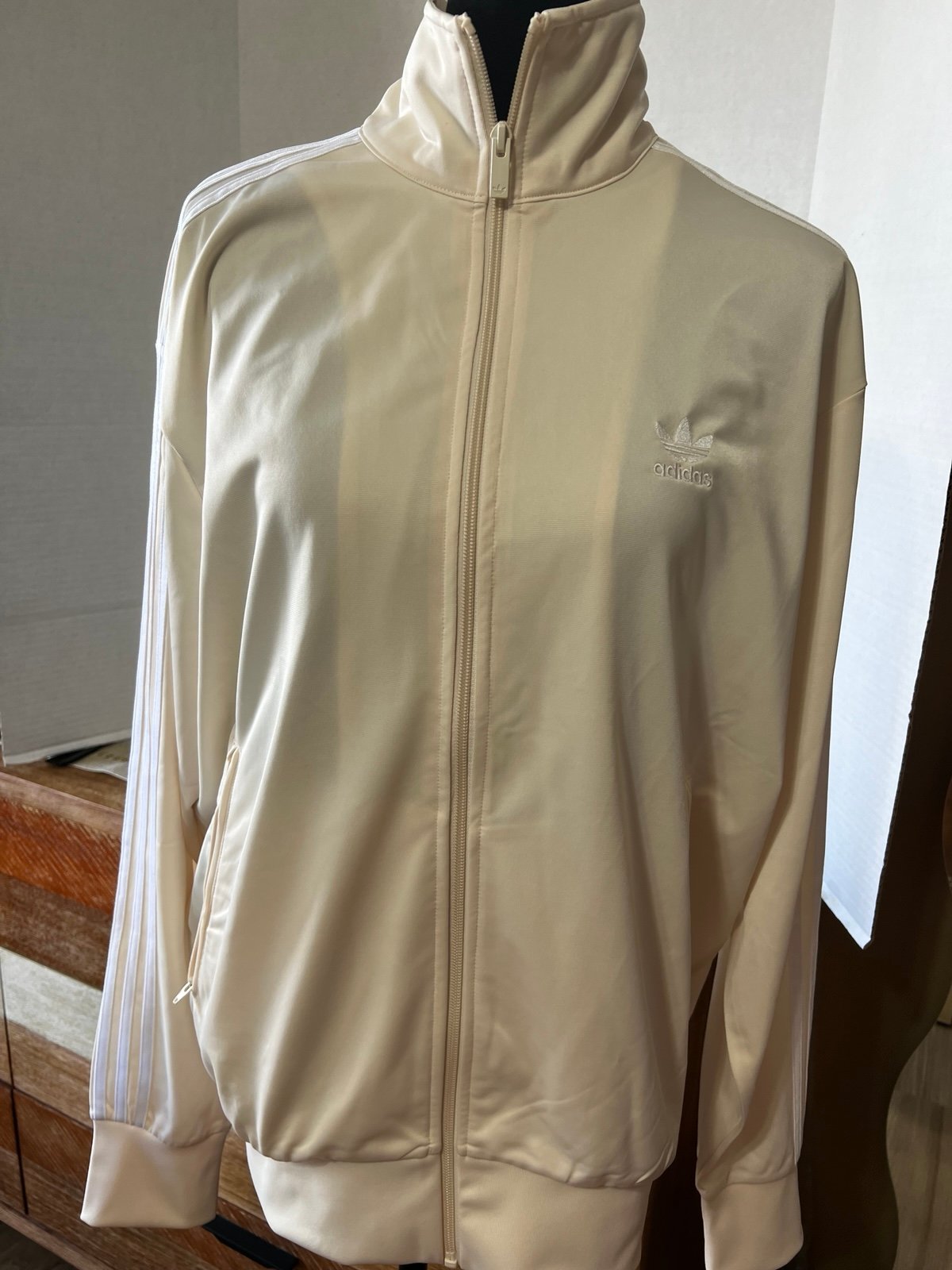 Brand New Adidas Men trackjacket Medium