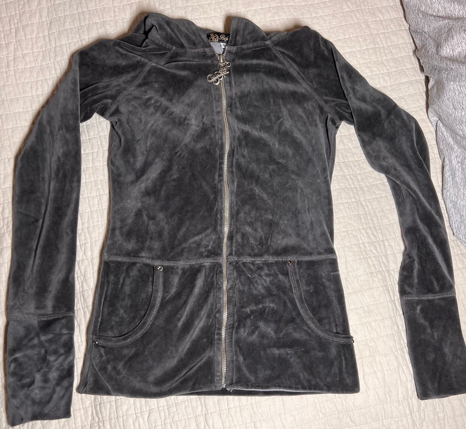 Women's sweater size xs brand Bejeweled by Susan Fixel