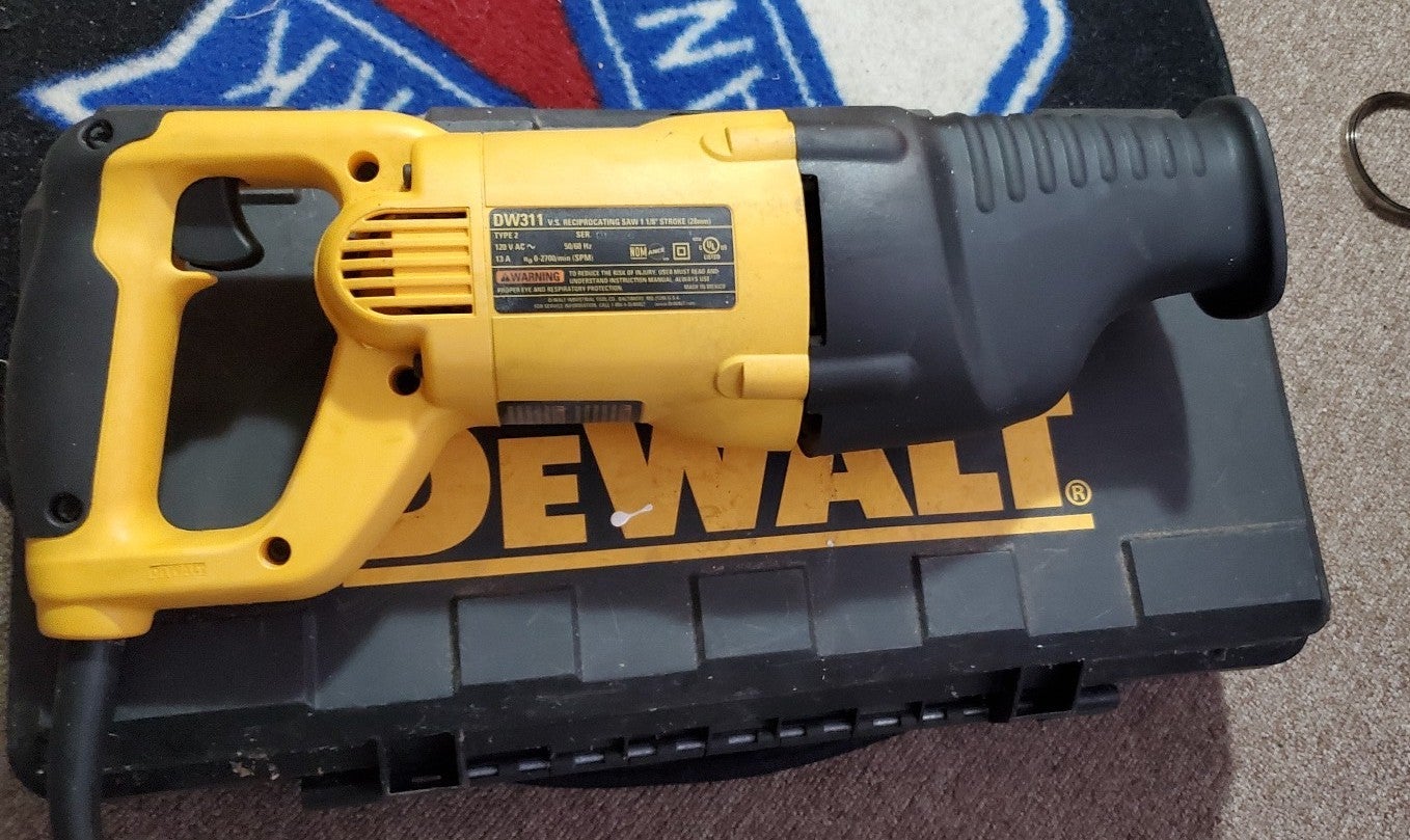 Dewalt dw311 reciprocating saw discount