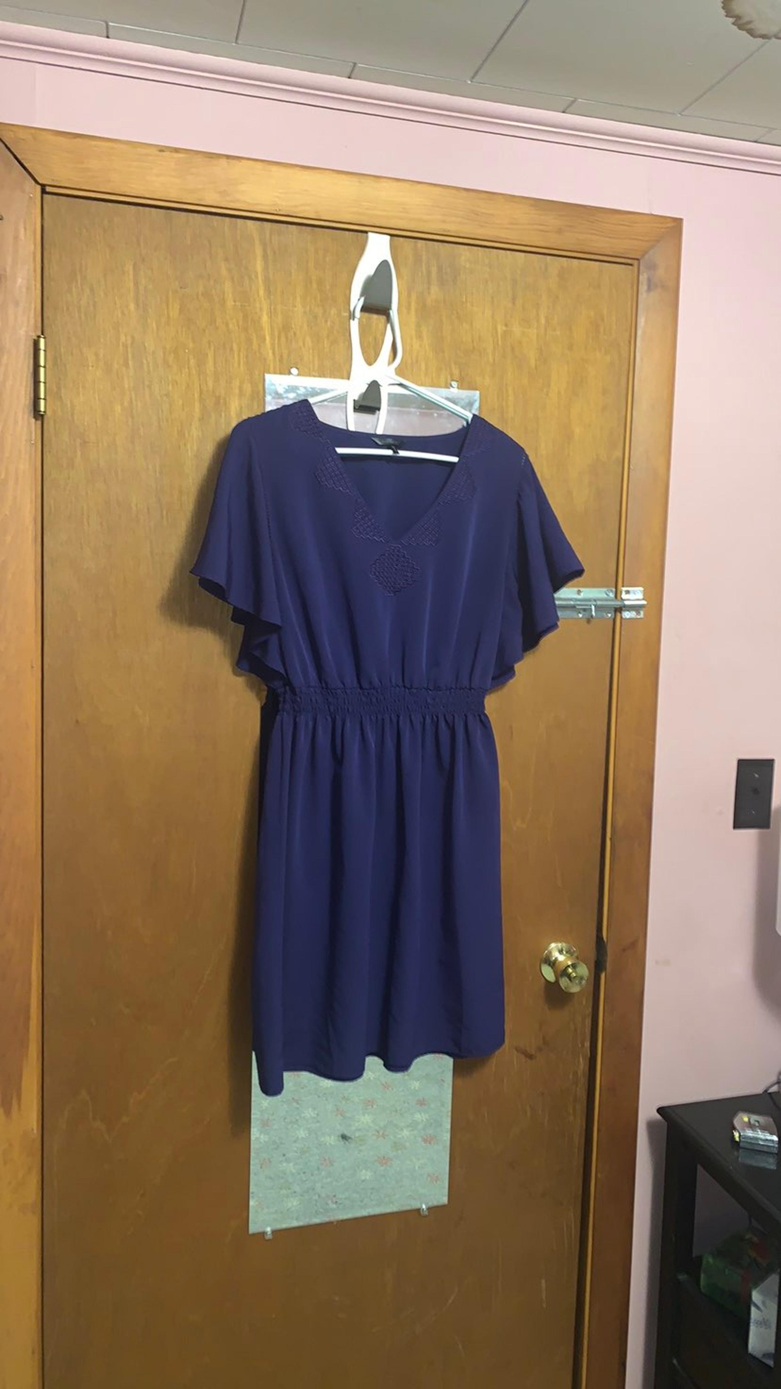 Daisy Fuentes dress
