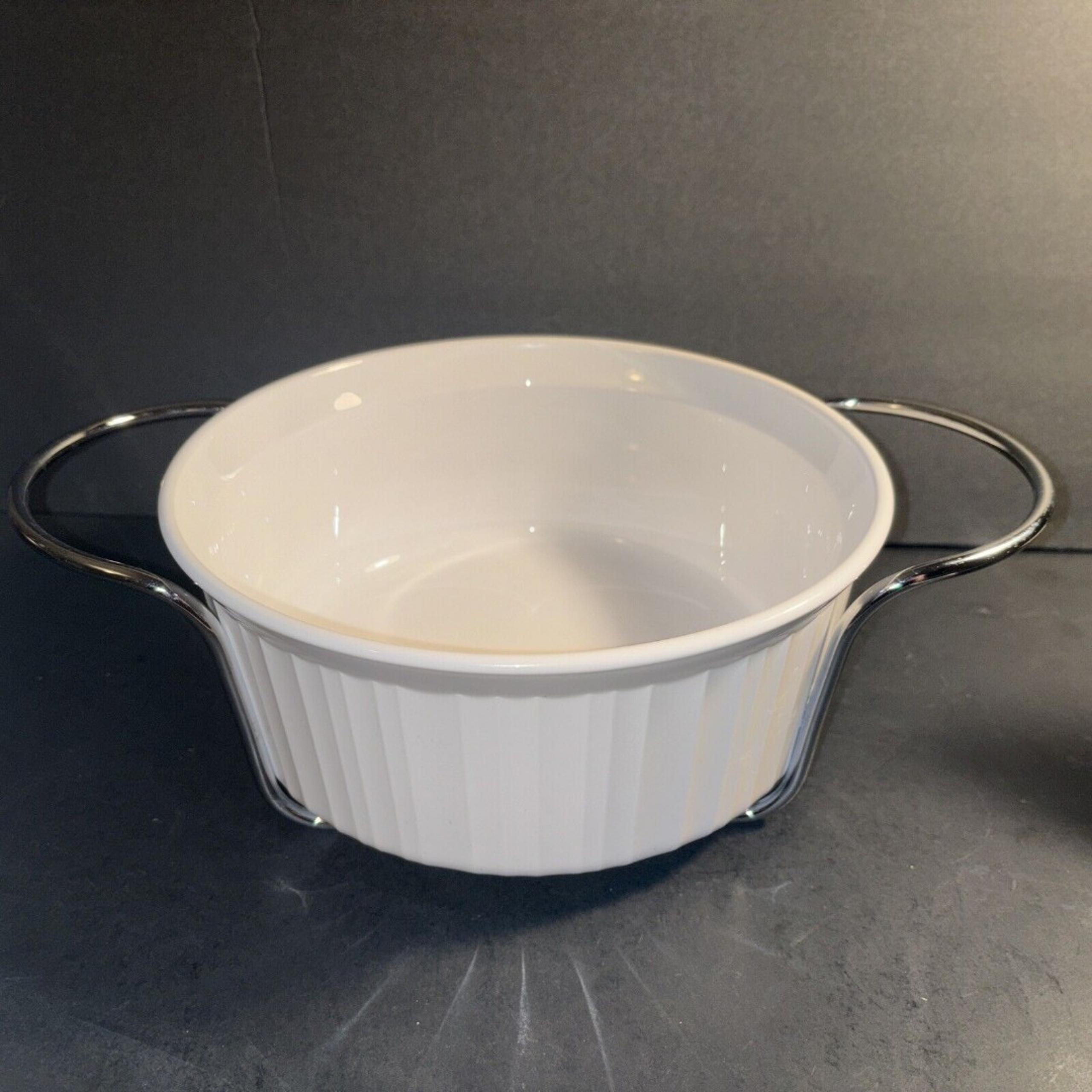 Corning Ware French White Pattern 2.5 L 2.6 Qt Round Casserole F-1-B w/ Rack EUC