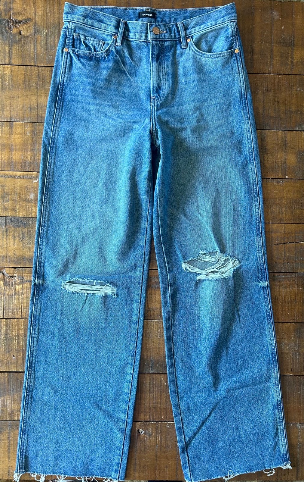 EXPRESS High Rise Wide Leg Ripped Jeans 8