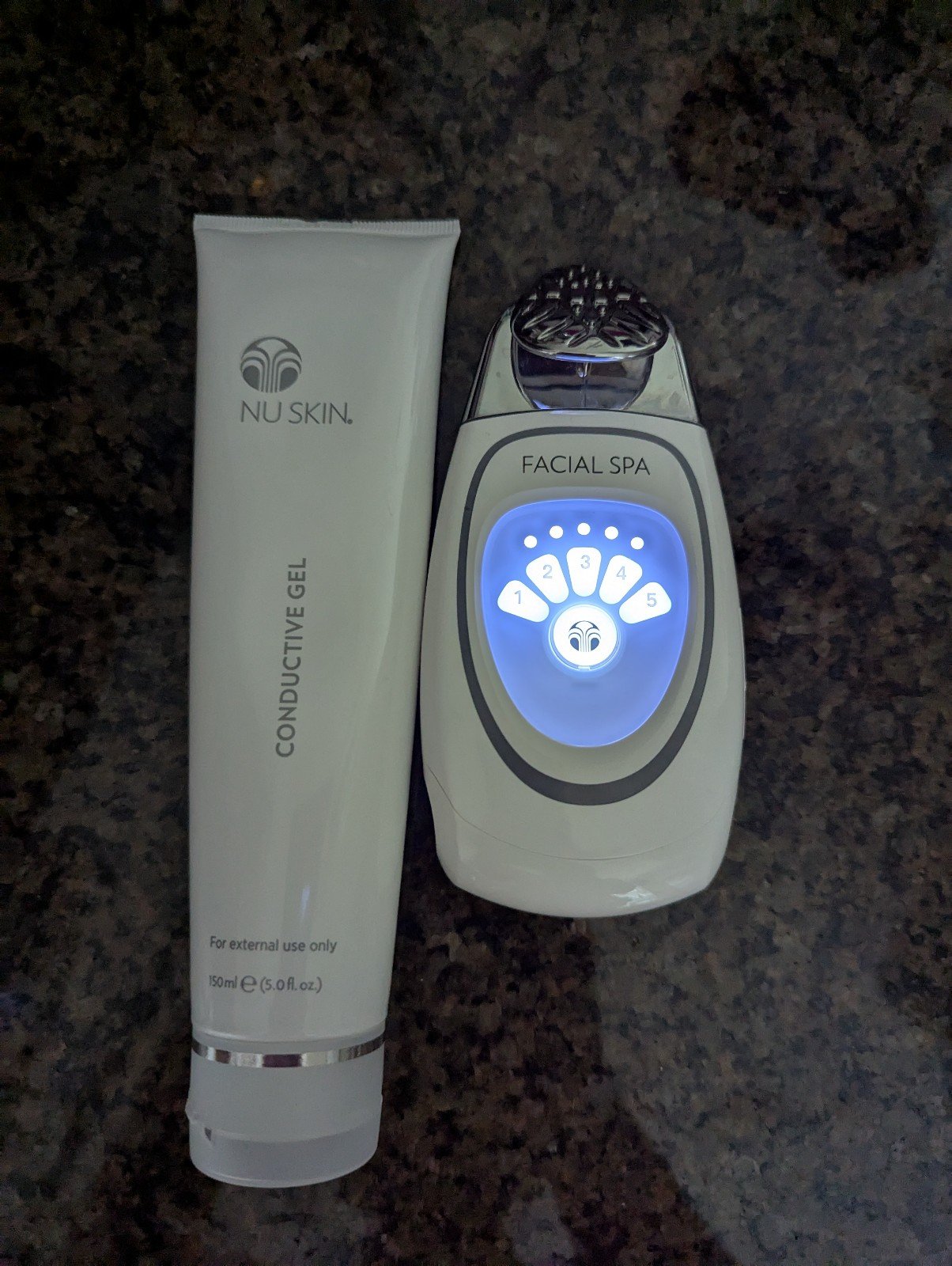 nu skin facial spa with conductive gel