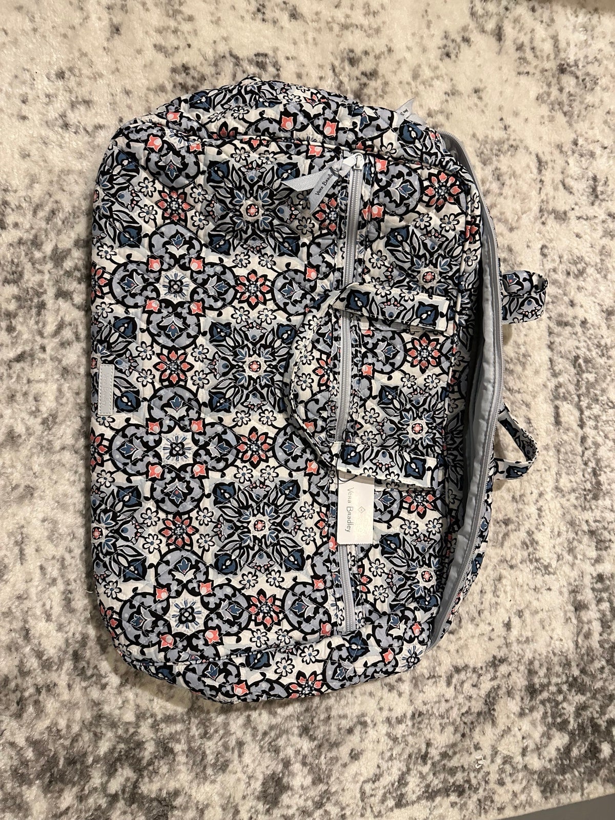 Vera Bradley travel bag
