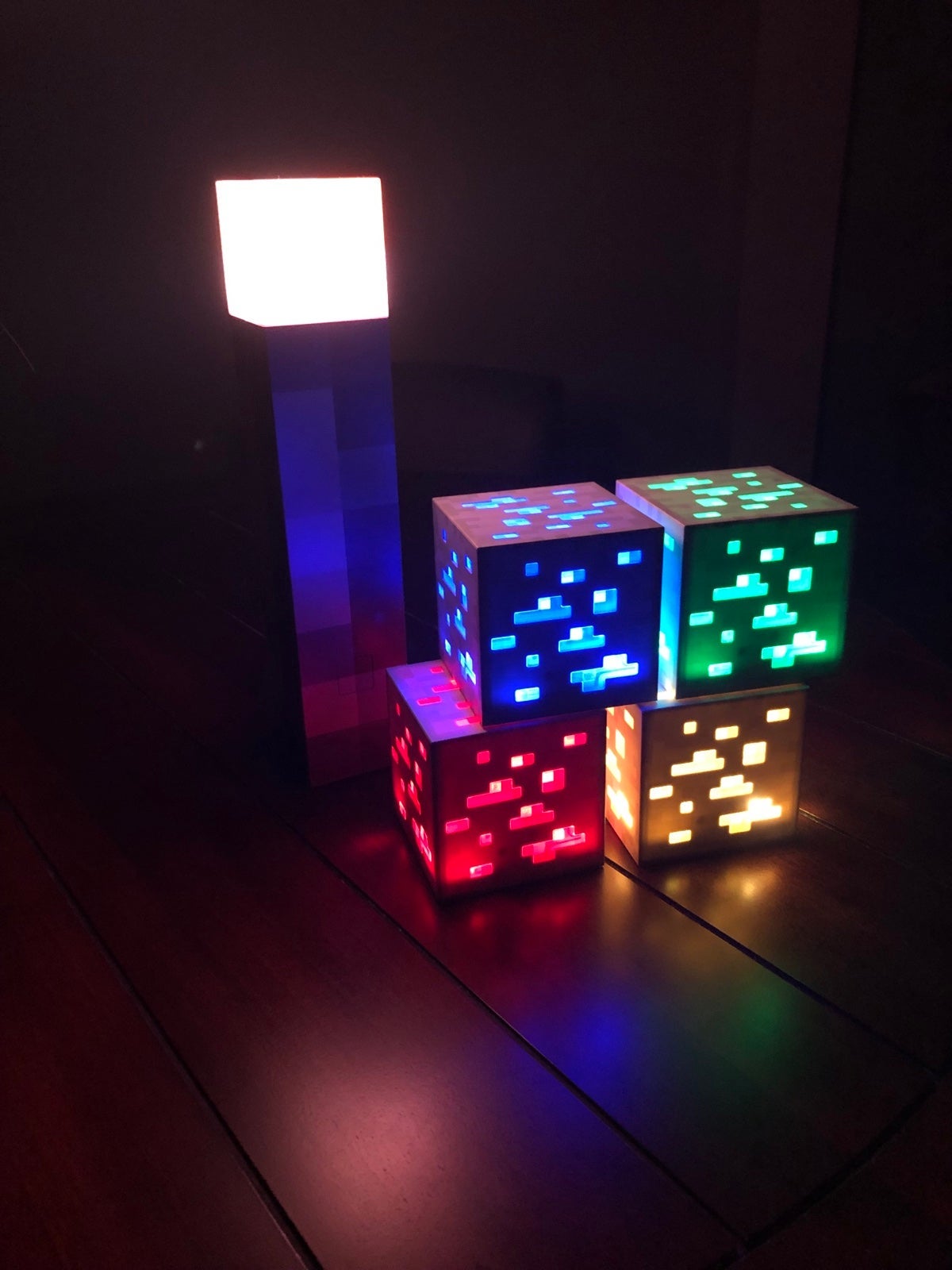 5pc Minecraft torch light set. USB chargeable night lights wall decor