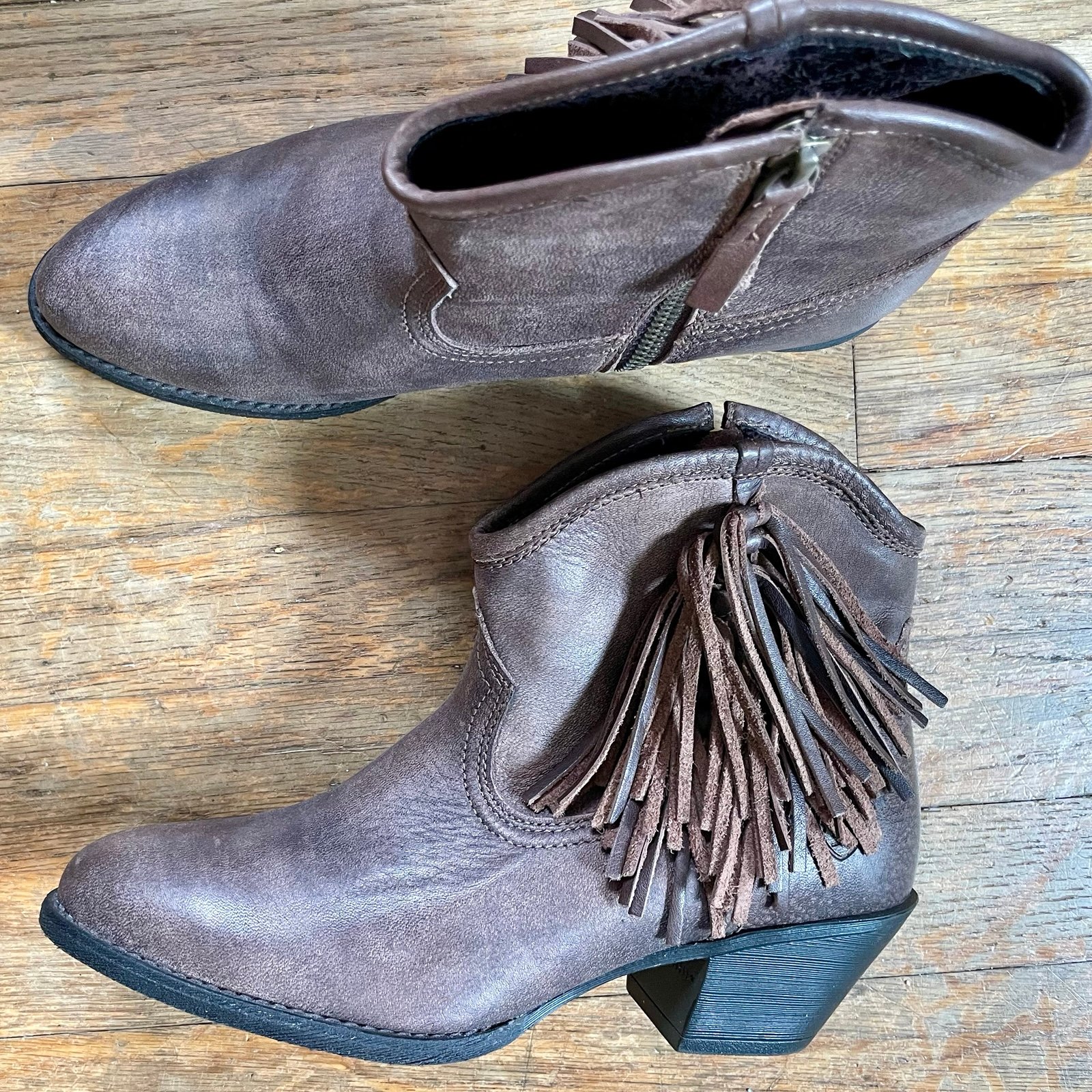 Ariat Women's Duchess Western Ankle Boots ~ sz 7.5