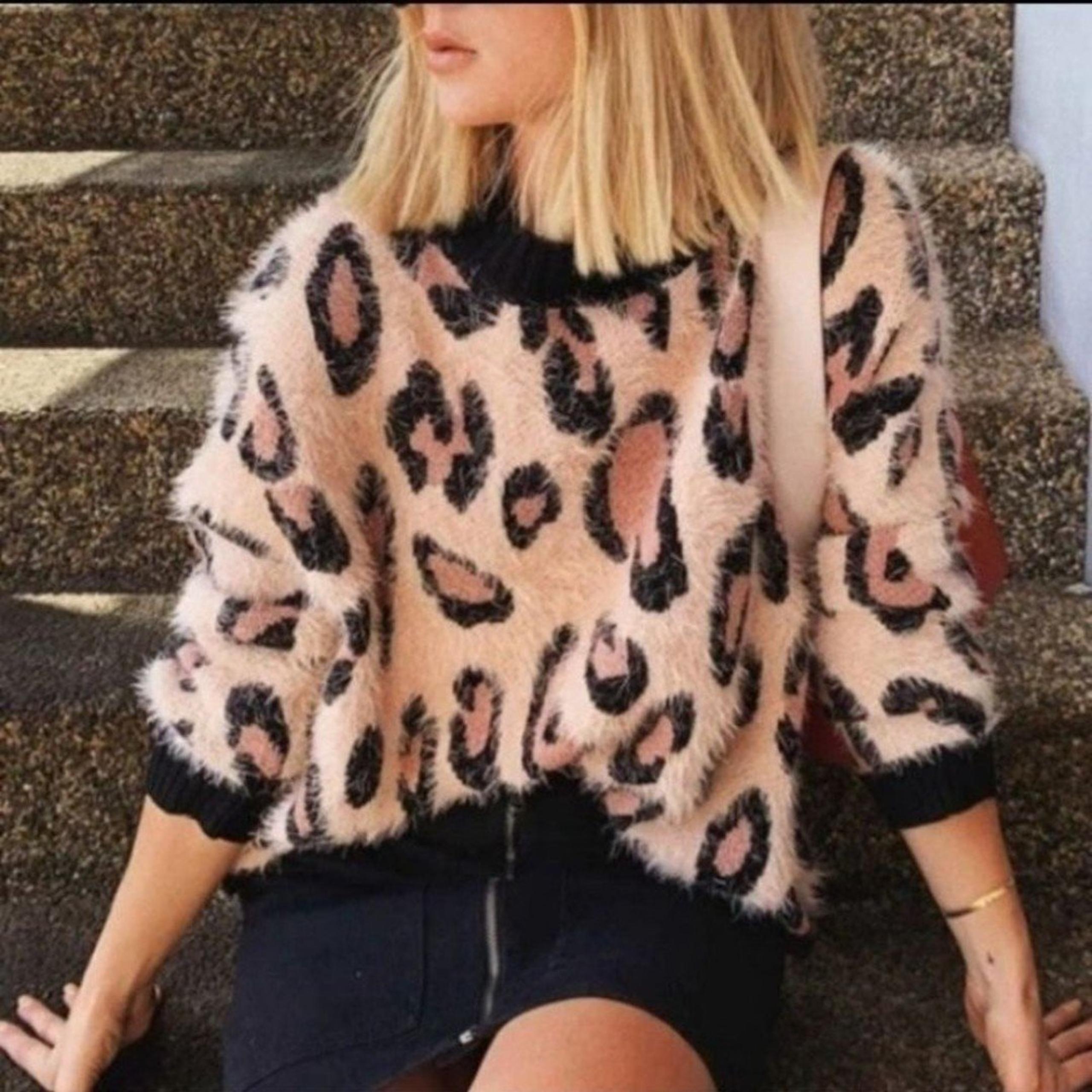 Mink Pink Soft Eyelash Leopard Print Sweater Size XS