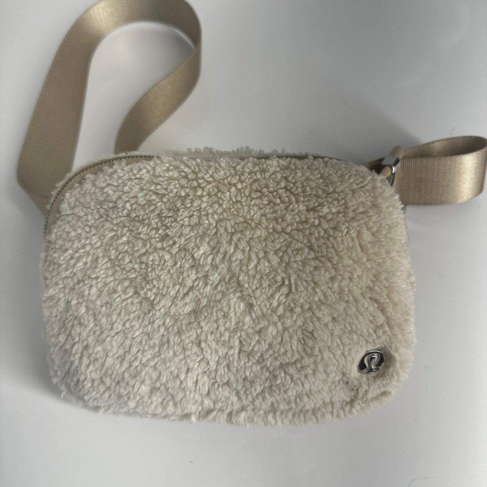 lululemon Everywhere Belt Bag 1L Fleece Natural Ivory