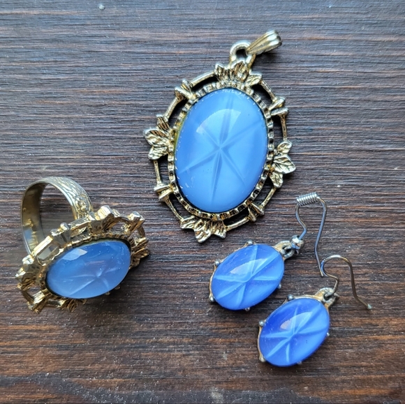 Vintage Faux Star Sapphire Set Pendant Ring Earrings Costume Jewelry