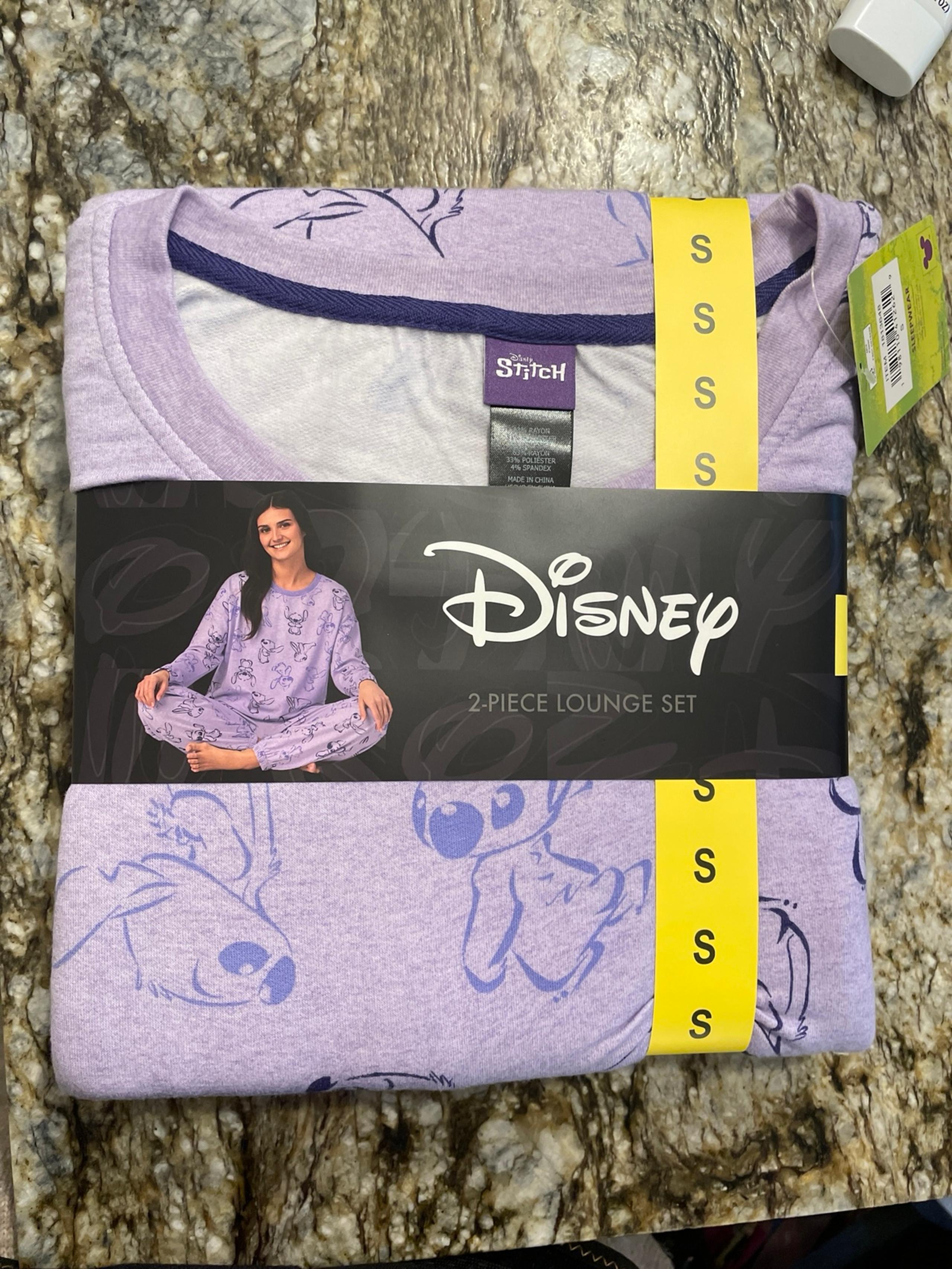 Disney Womens 2 Piece Cozy Pajama Set