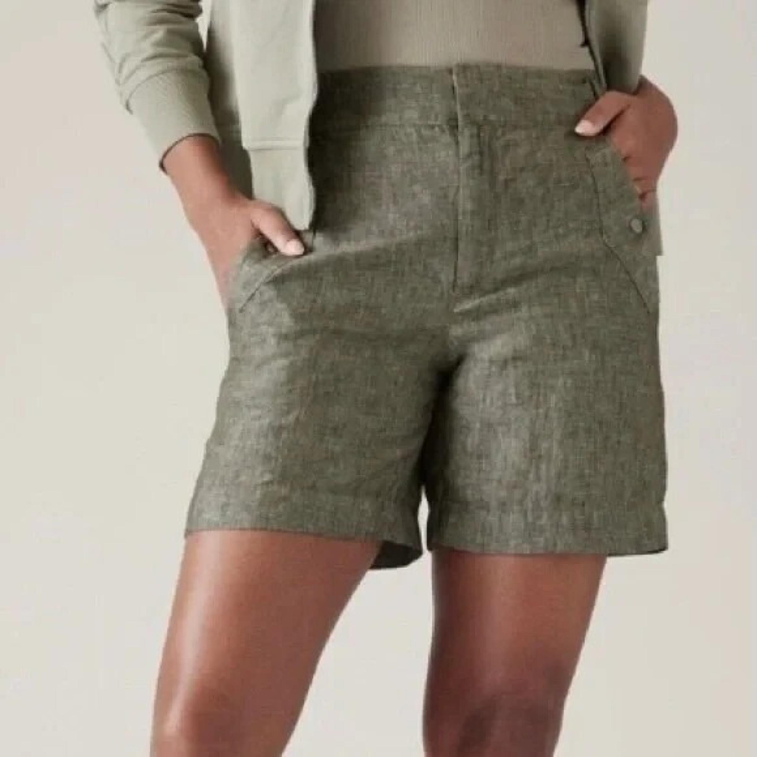 EUC Athleta Voyager Green 100% Linen Shorts green womens  Size 16