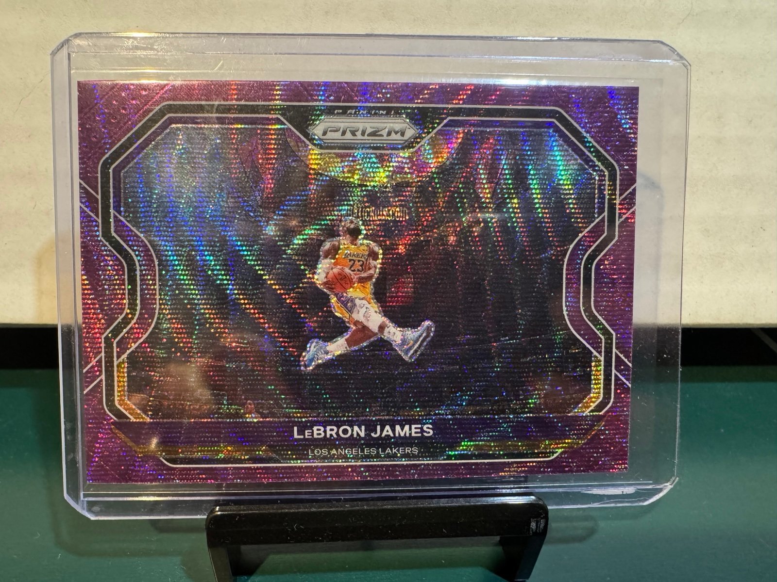 2020-21 Panini Prizm Basketball Lebron James “Kobe” Tribute Purple Wave