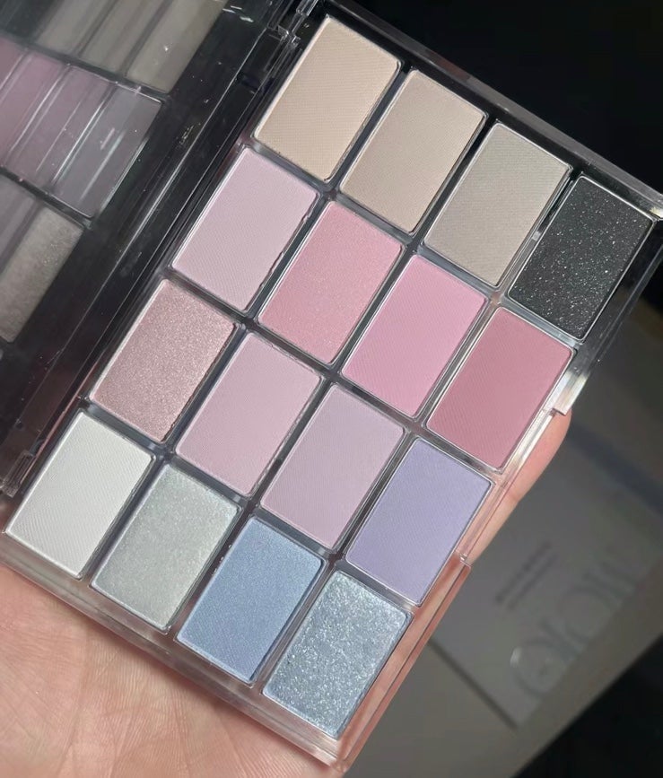 WAKEMAKE Soft Blurring Eye Palette #13 - detail