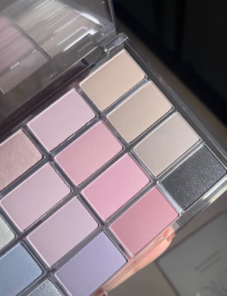 WAKEMAKE Soft Blurring Eye Palette #13 - detail