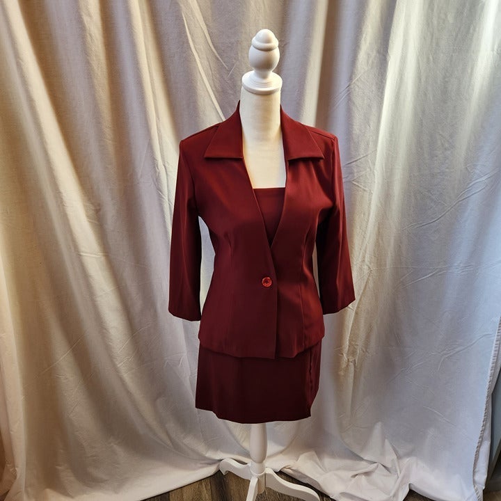 Breakin' Loose Maroon 3 Piece Dress Suit, Women's Size 3/4