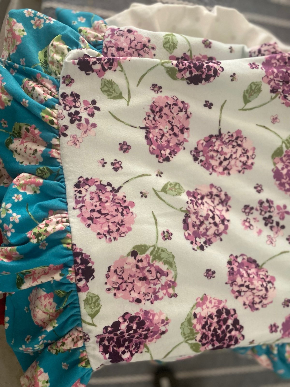 Sweethoney HTF Bedhead Blanket