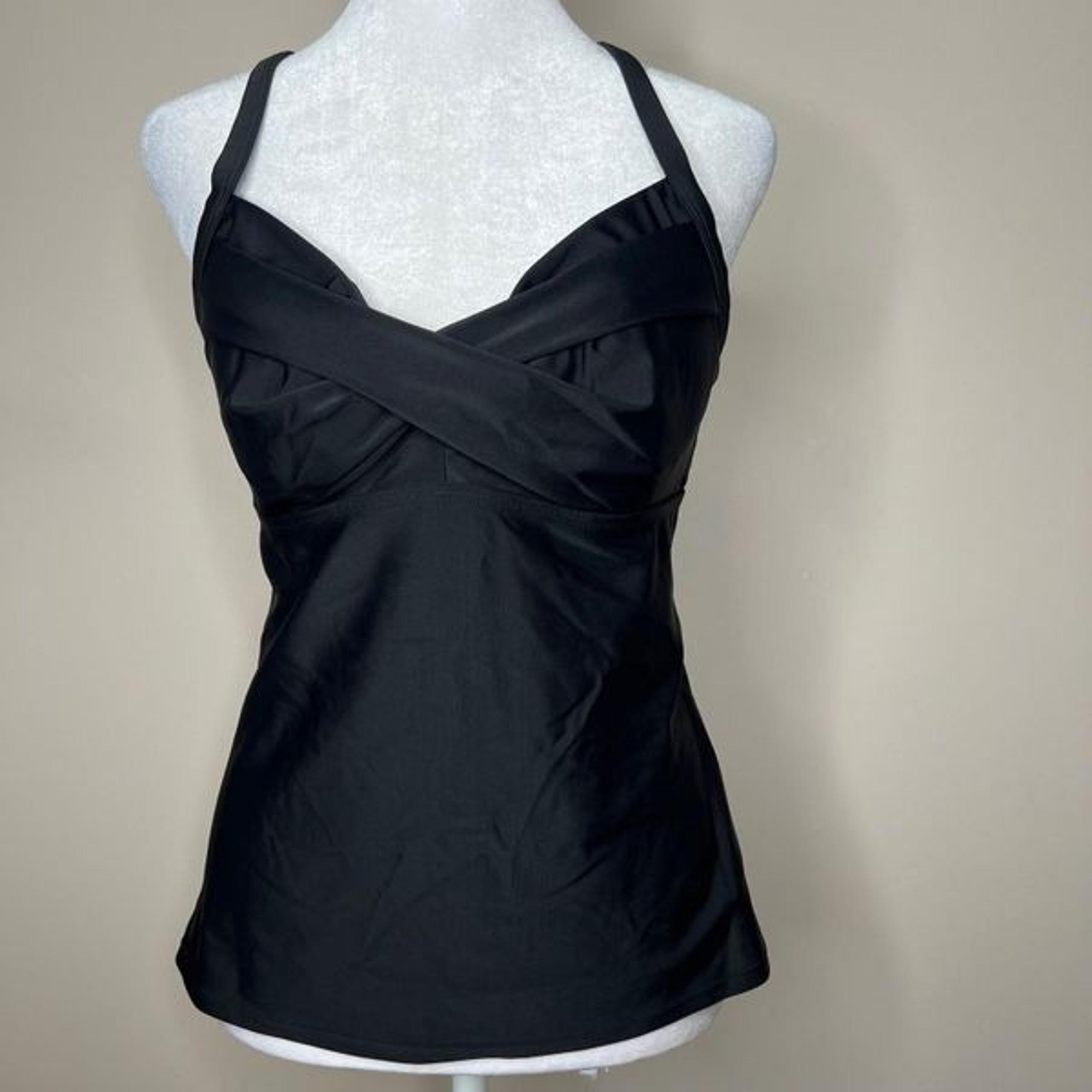 NWOT. Athleta woman's swimming top