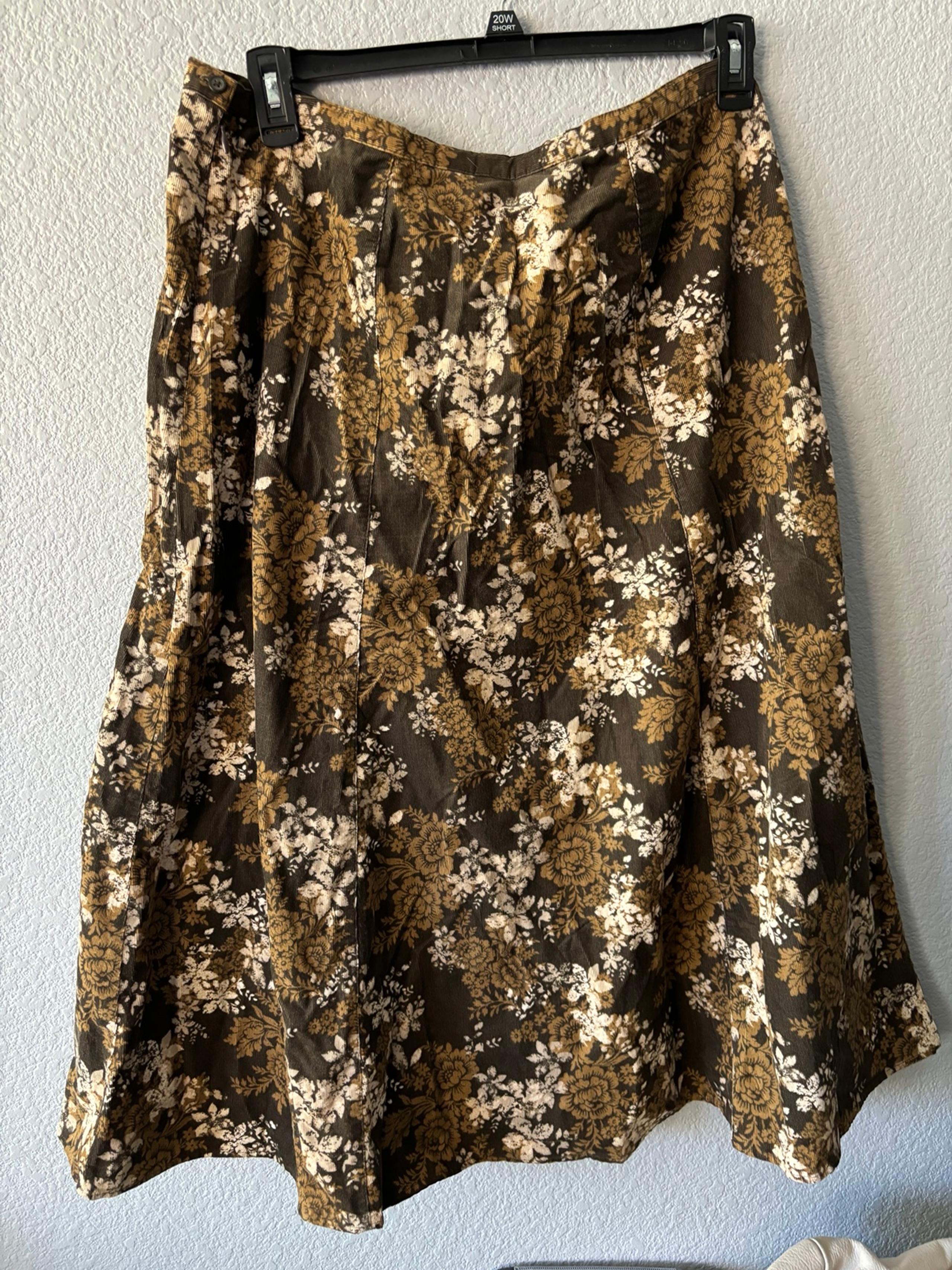 Croft & Barrow Women’s Floral Brown A-line Skirt Size 16