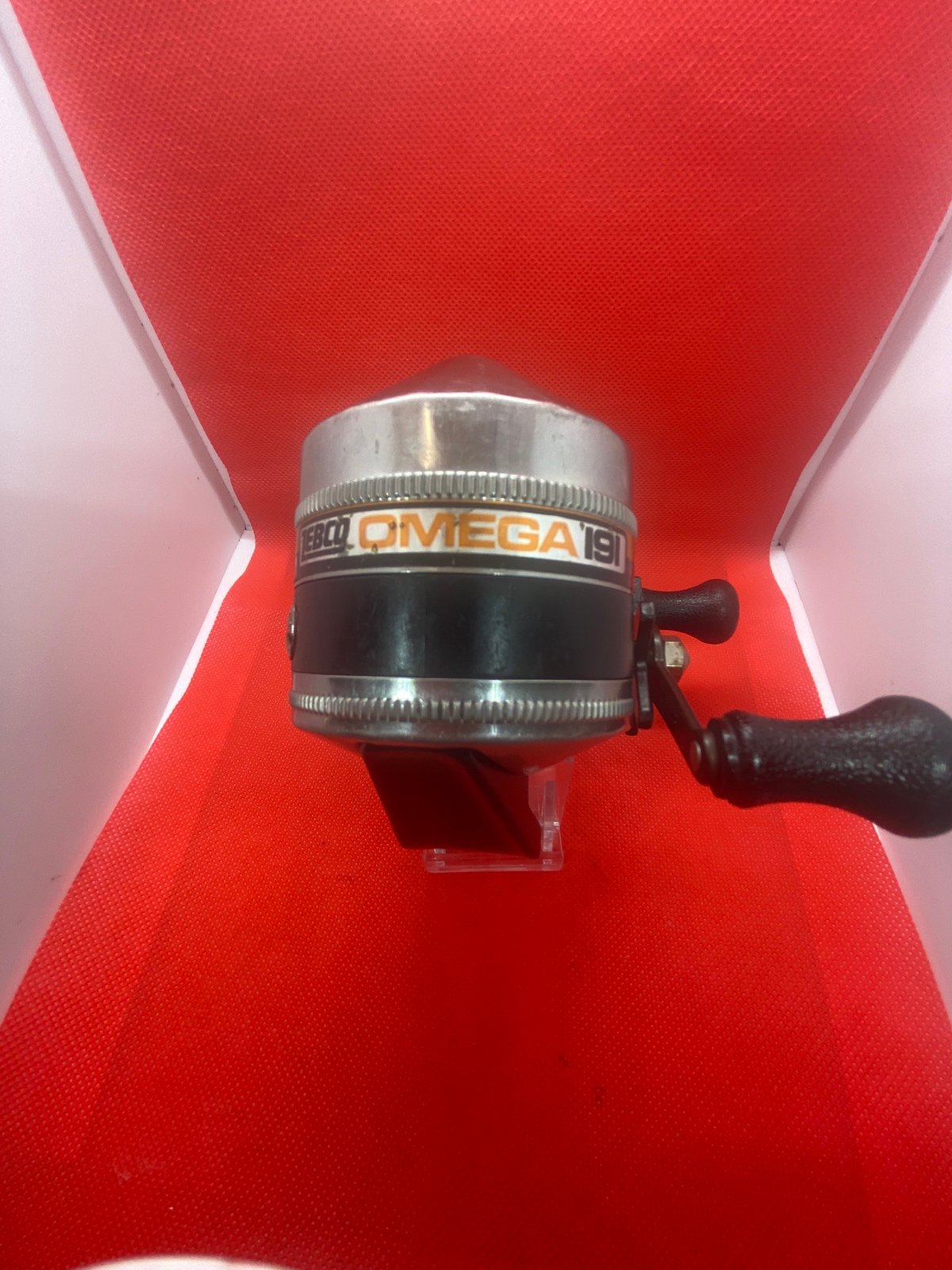 Vintage zebco omega 191 fishing reel