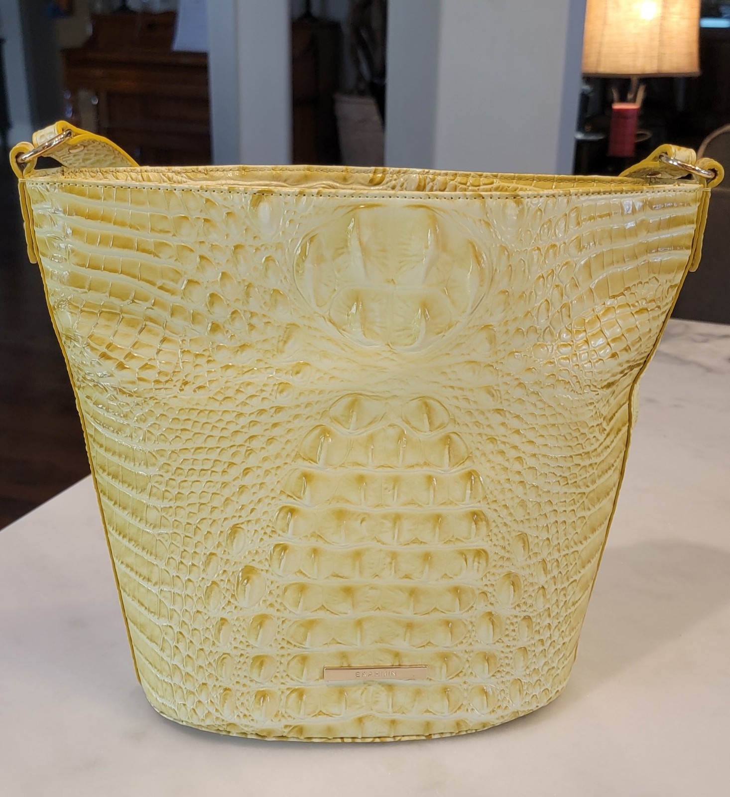 EUC BRAHMIN QUINN IN LEMONADE