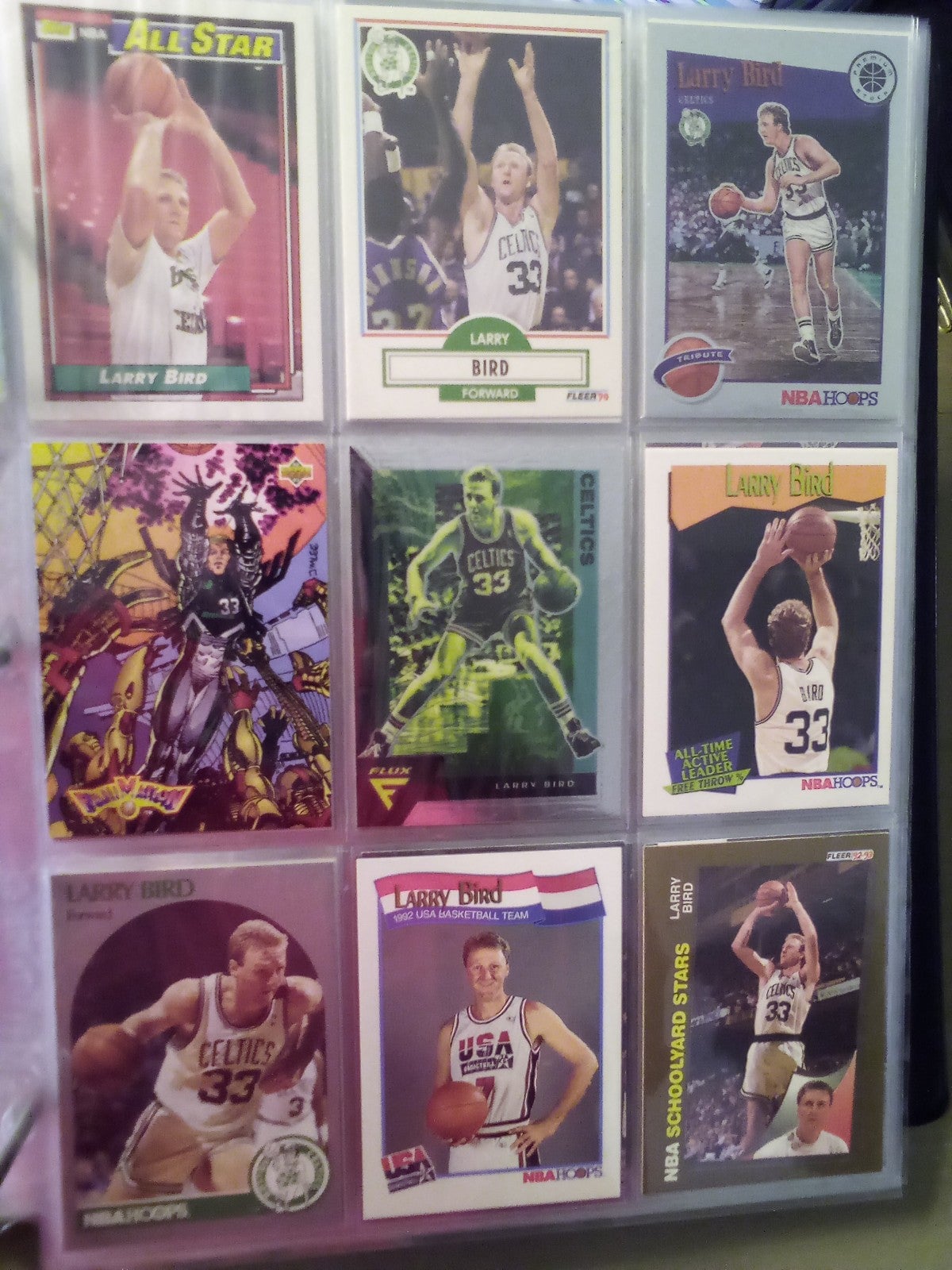 Binder full hot of basketball and baseball cards