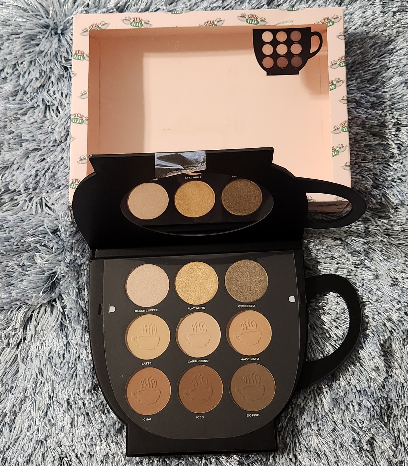 Makeup Revolution Friends Collab Grab A Cup Light to Medium Face Palette
