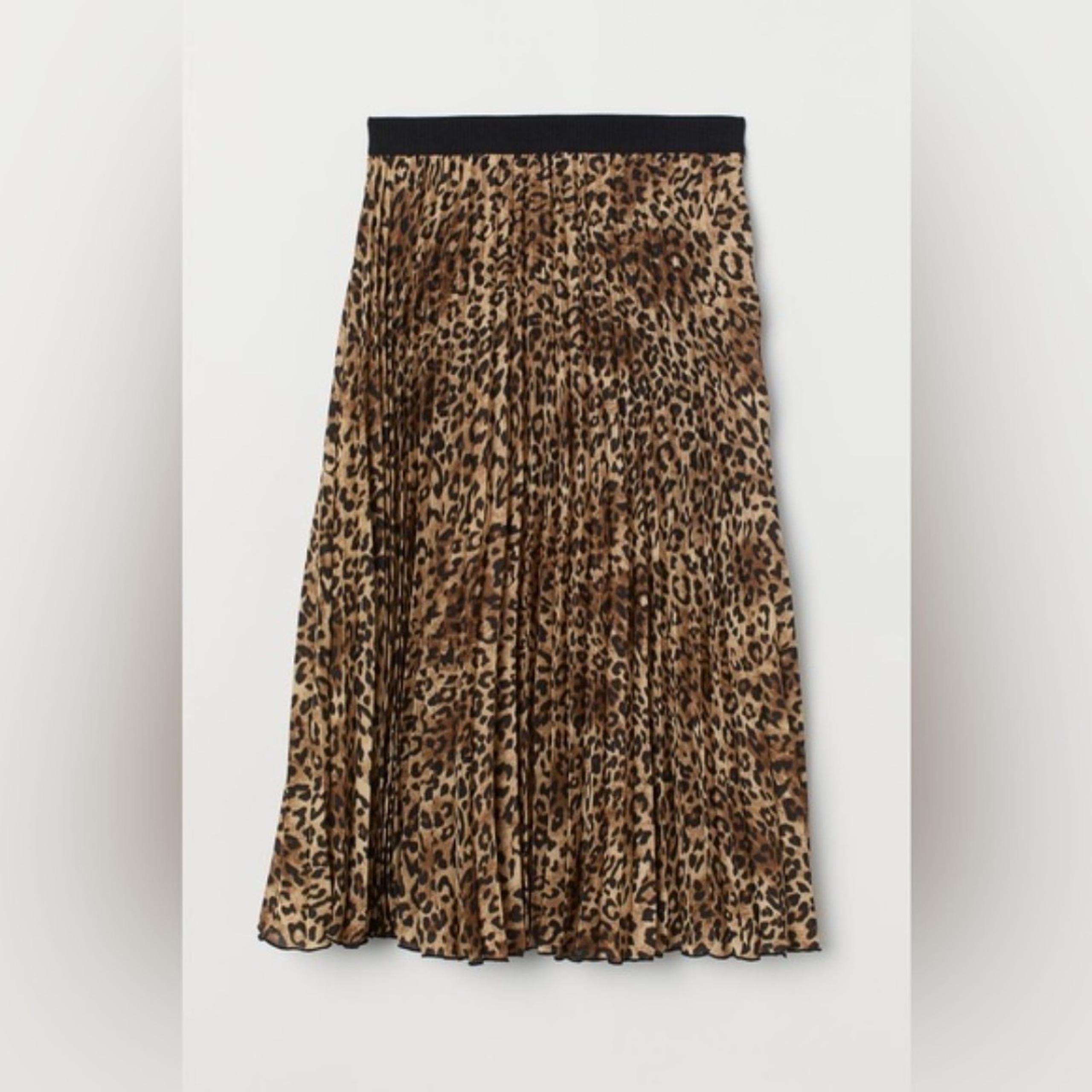 H&M NWT Size Small Pleated Midi Skirt Cheetah Leopard Print Elastic Long Lined