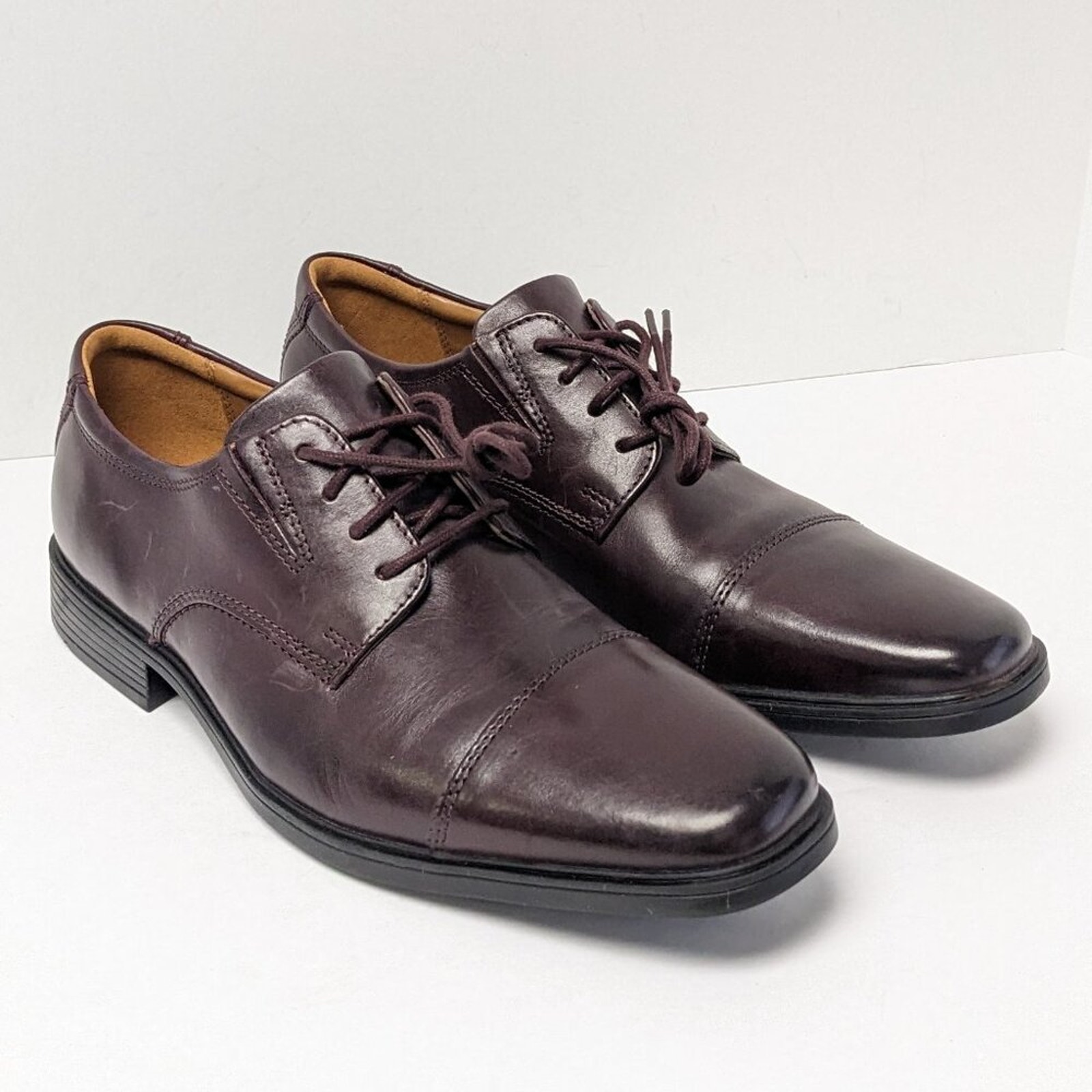 Clarks Tilden Cap Oxford, Wine Leather, Mens 9 M