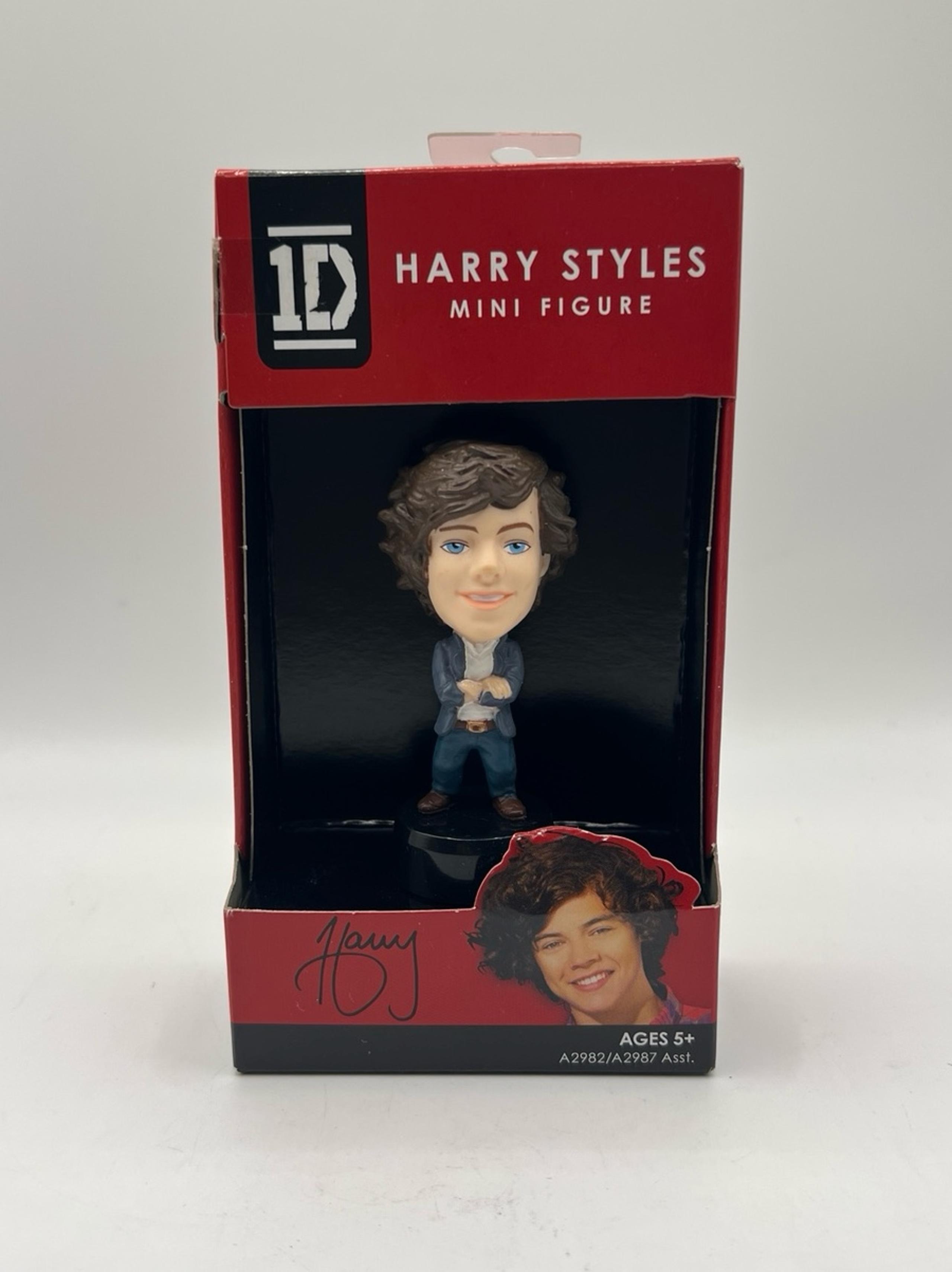 ~ NEW ~ 2012 Harry Styles Mini Figure One Direction 1D Hasbro Figurine BOY B