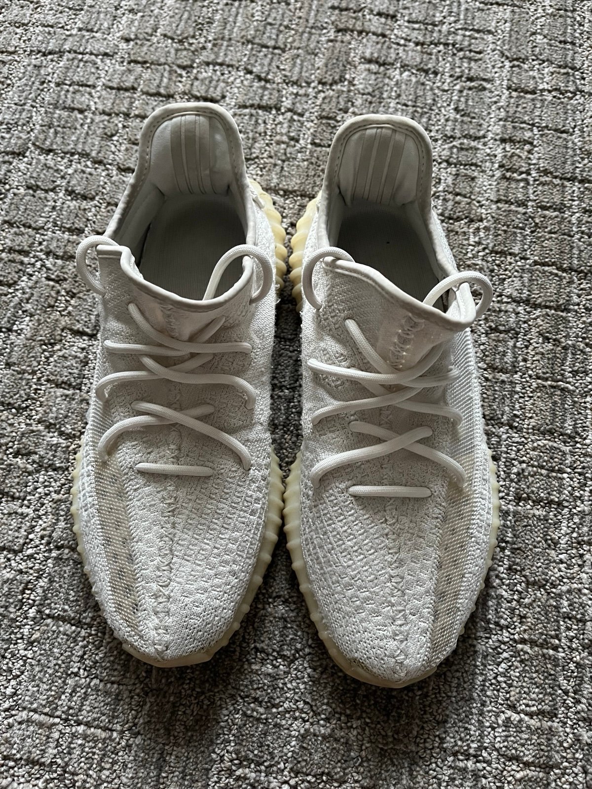 Yeezy 350 Bone size 9 1/2